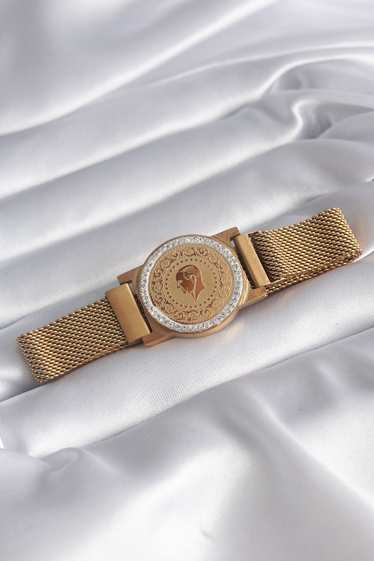 Clariss 316L Çelik Gold Renk Mıknatıslı Hasır Zirkon Taşlı Model Kadın Bileklik