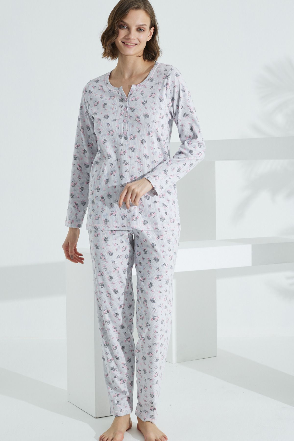 Anastasia Underwear Pijama Takım Uzun Kol Yazlık Önden Üç Düğmeli Yakası Dantelli Çiçek desen KALİTELİ Takım