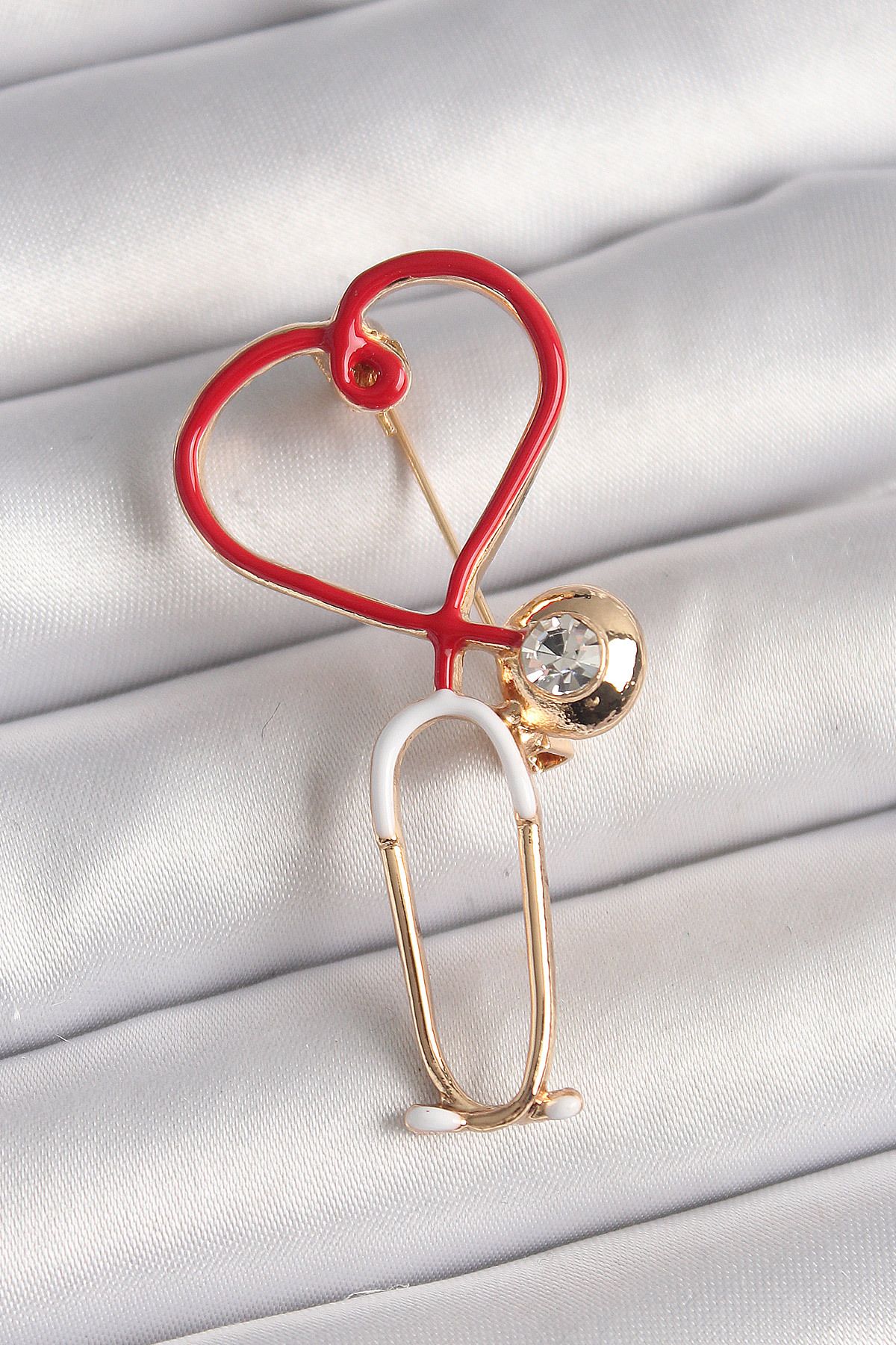 callerrons accessories Pirinç Gold Renk Kırmızı Steteskop Model Zirkon Taş Detay Kadın Broş - EBJ250327W31631