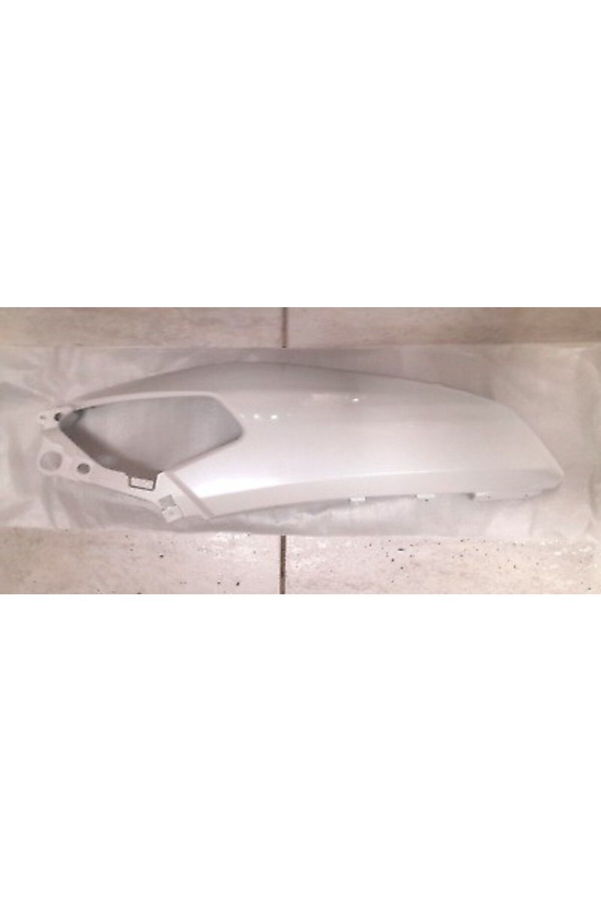 Yamaha NMAX SELE ALTI SOL KAPAK BEYAZ (2015-2020)