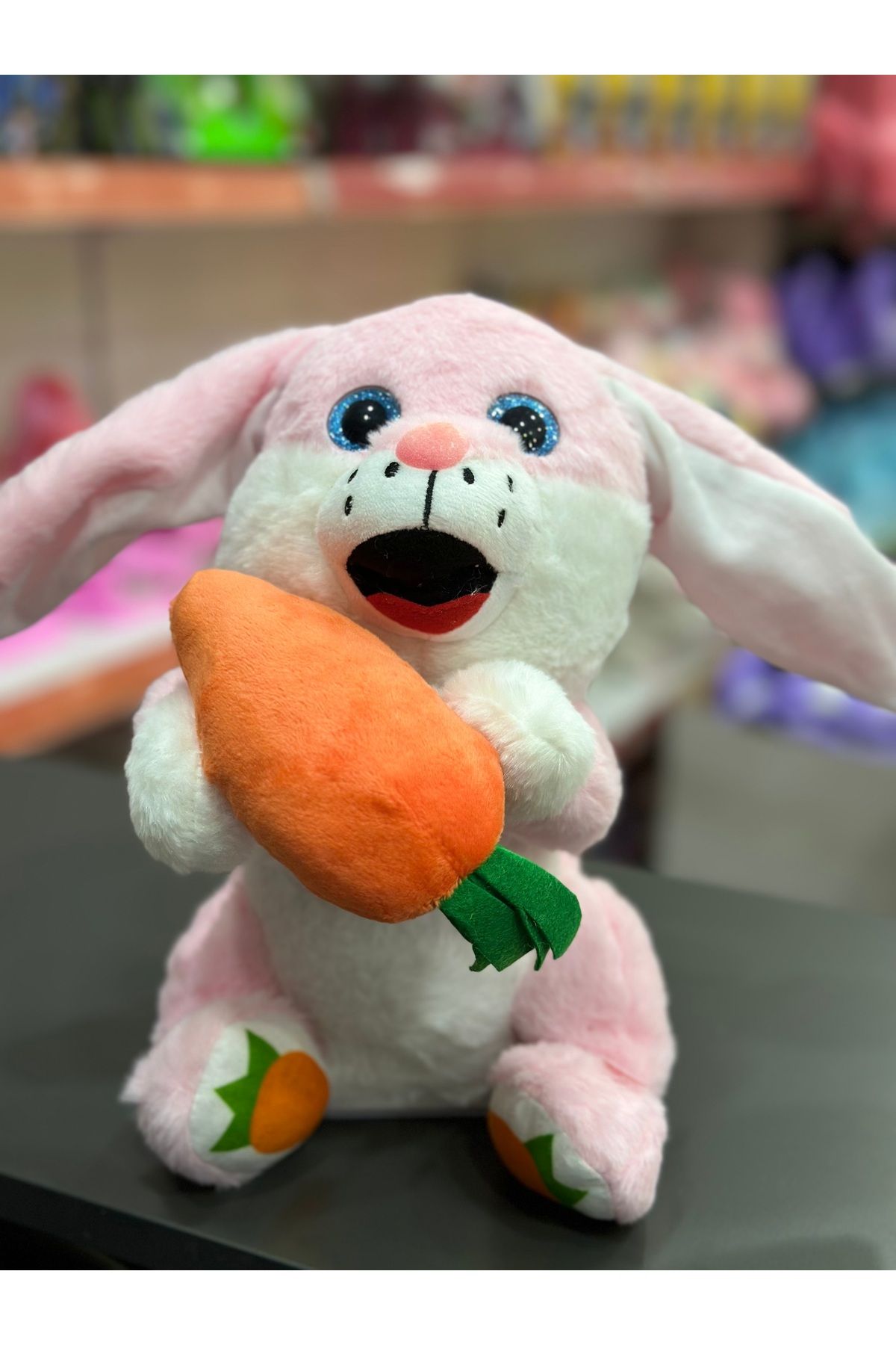 happystoretr Peluş tavşan kafasını ve elini sallayıp dans eden oyuncak