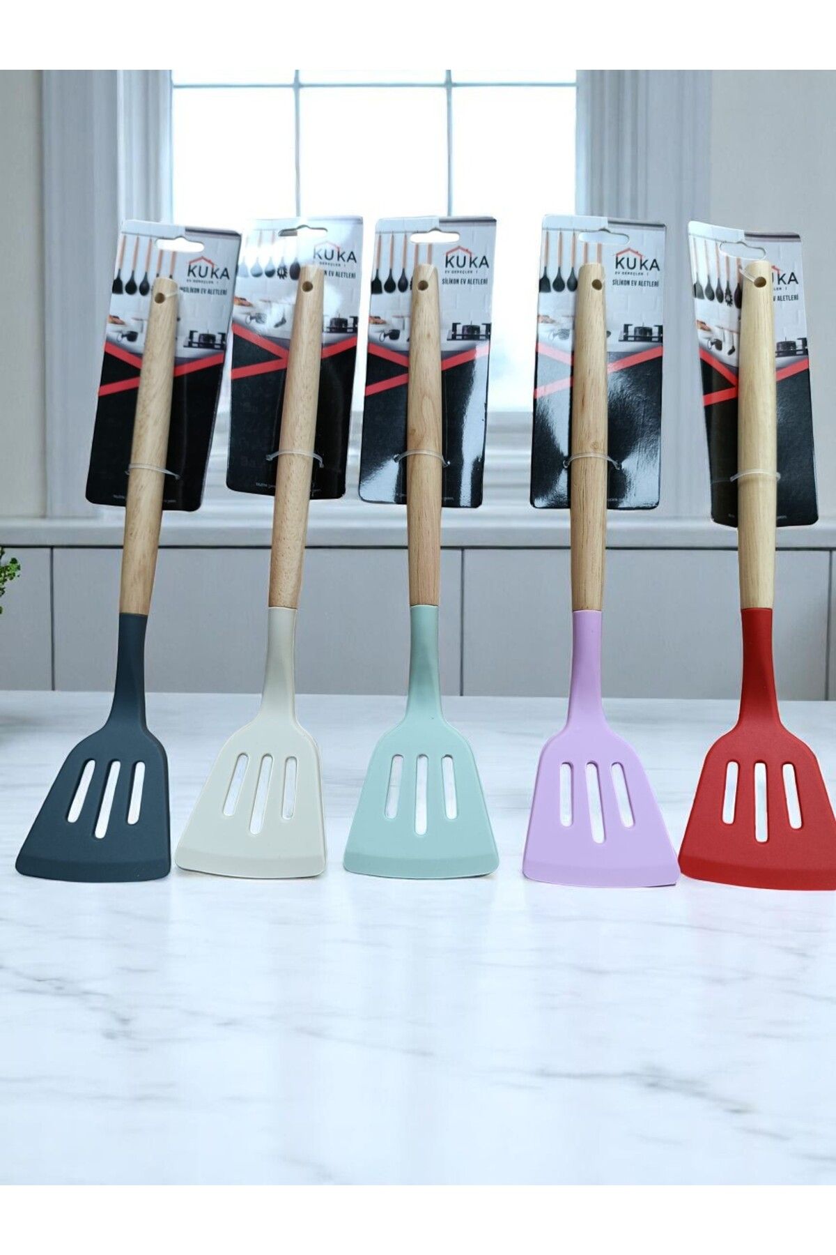 Kuka MUTFAK SPATULASI BAMBU SAPLI IZGARA ŞEKLİNDE YEŞİL RENK 31 CM