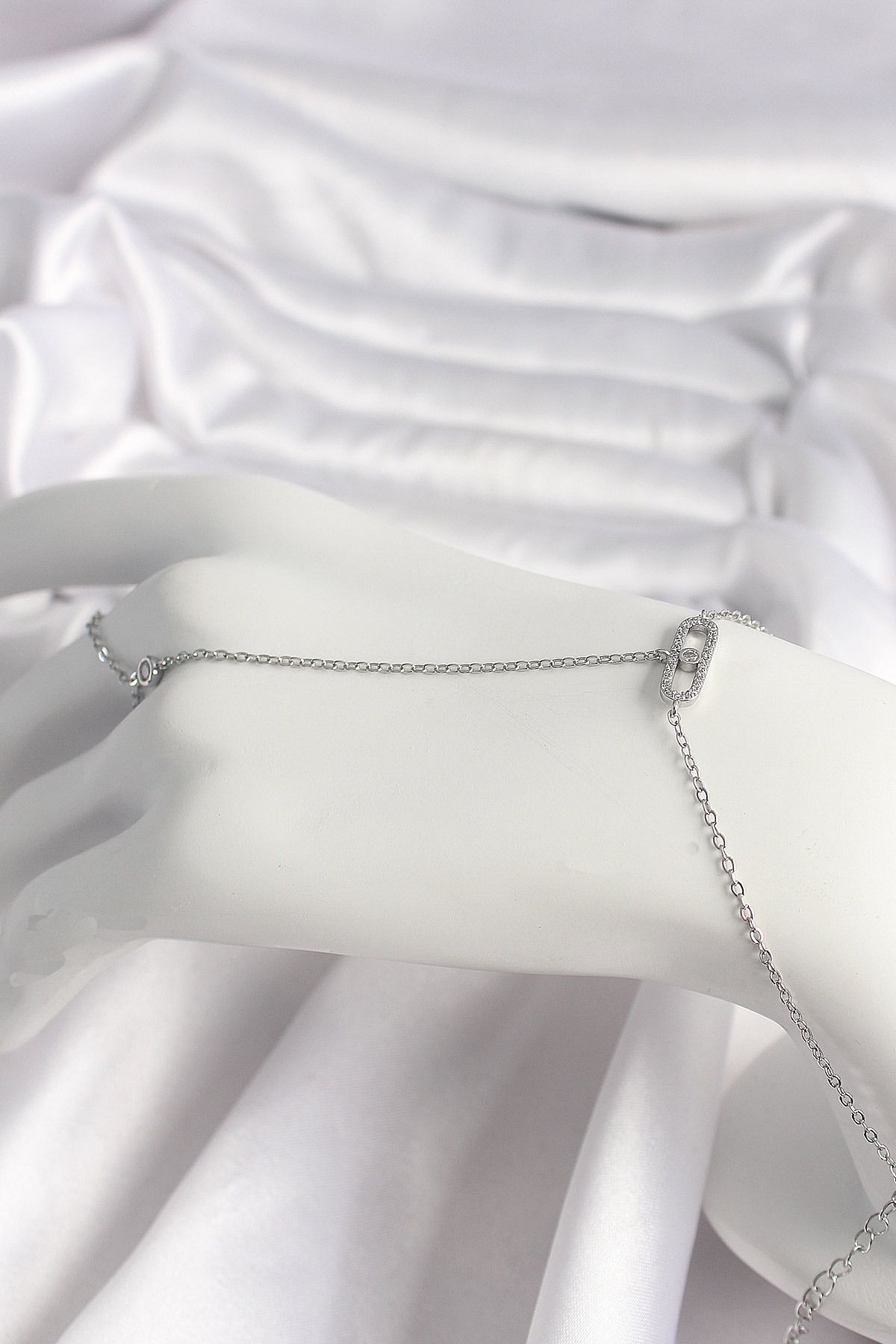 callerrons accessories Pirinç Gümüş Renk Zirkon Taşlı Messika Model Kadın Şahmeran - EBJ250118W30723