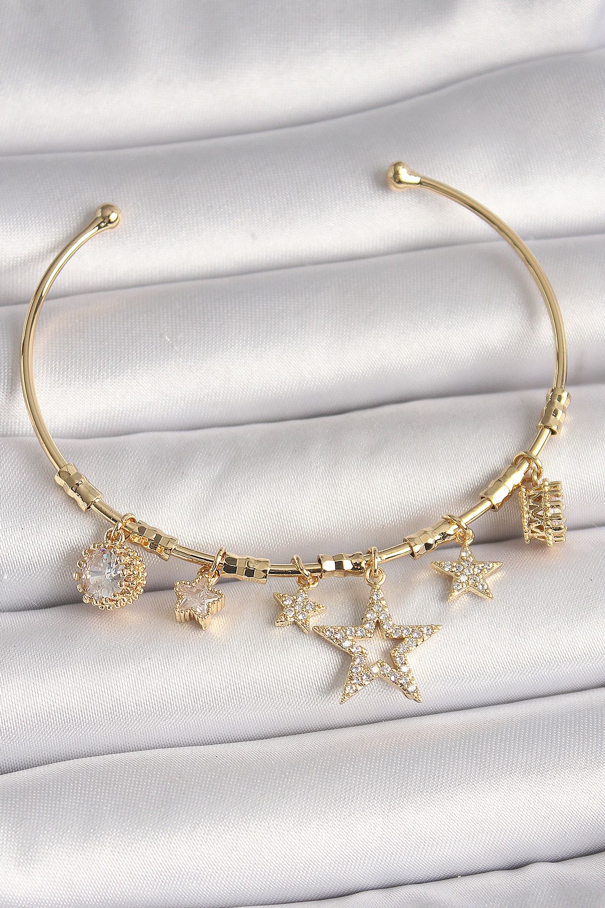 callerrons accessories Pirinç Gold Renk Sallantı Zirkon Taşlı Yıldız Model Kalp Detay Charm Kadın Bileklik - EBJ250501W3350