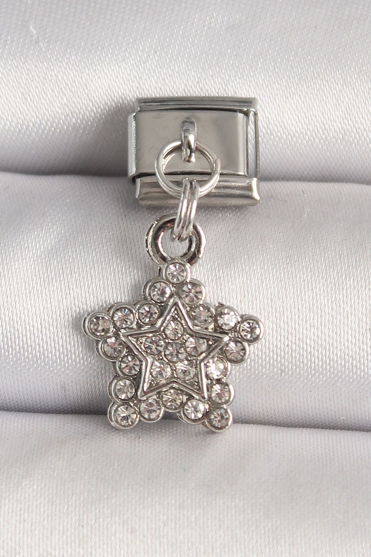 callerrons accessories Gümüş Renk Zirkon Taşlı Yıldız Model Nomination Charm - EBJ250501W32912