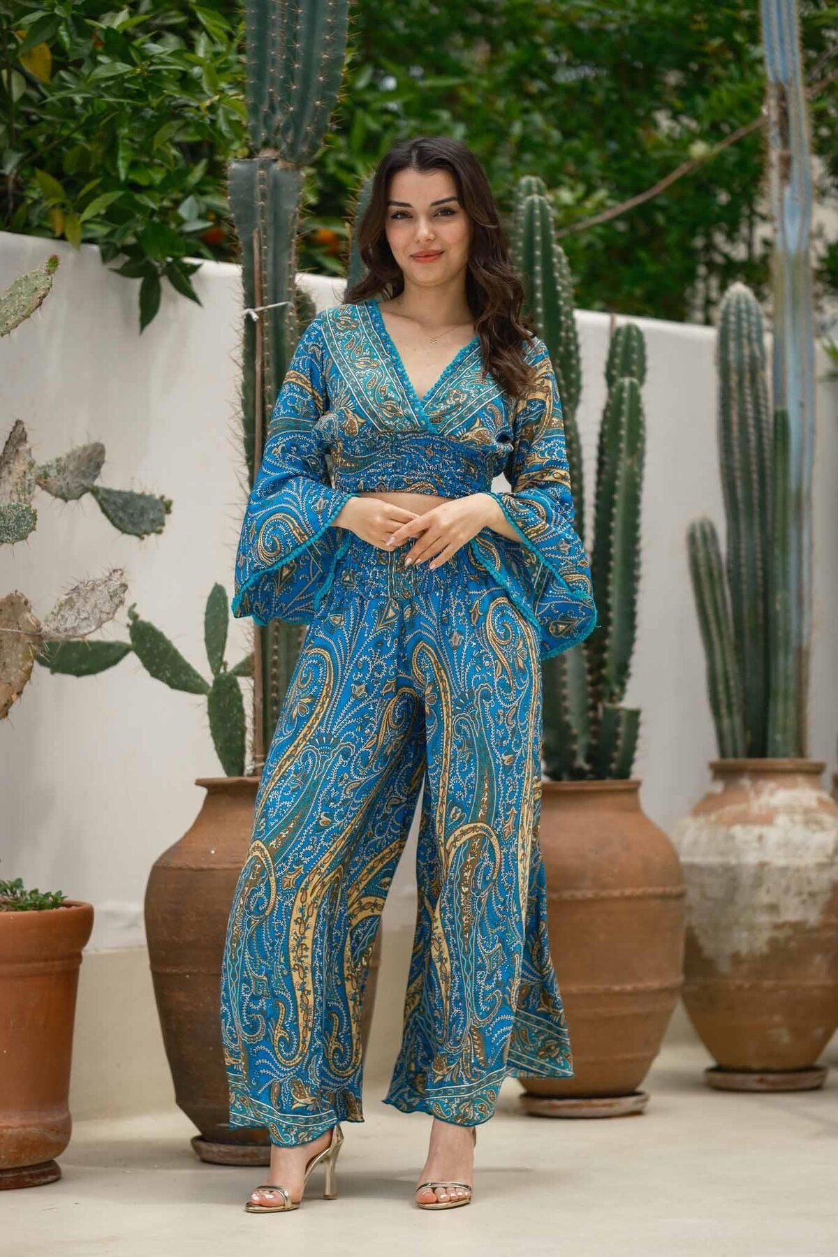 Miss Boheme Mavi Çiçek Desenli İpek Pantolon Bluz Takım