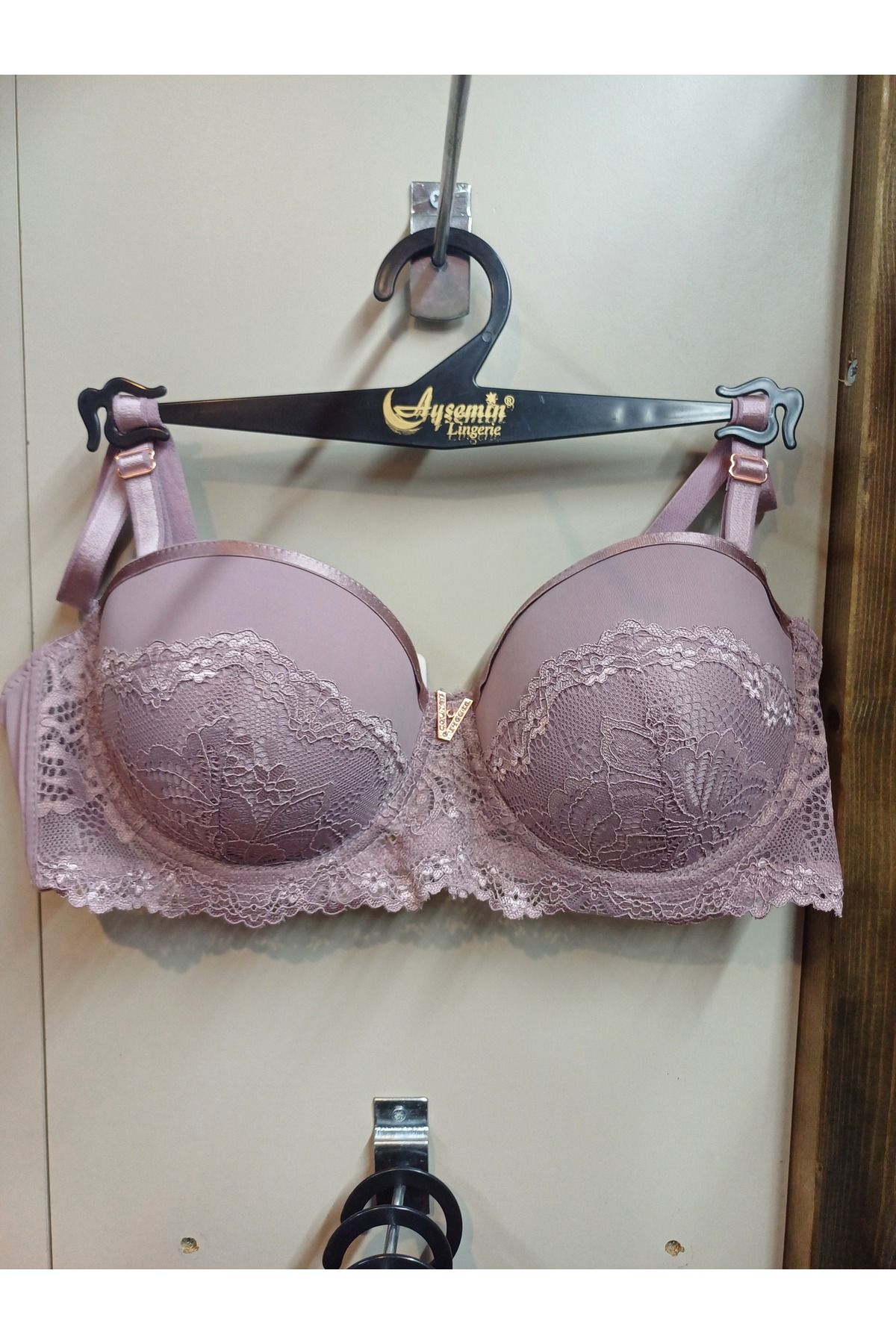 Butik Muz Silindir Sütyen
