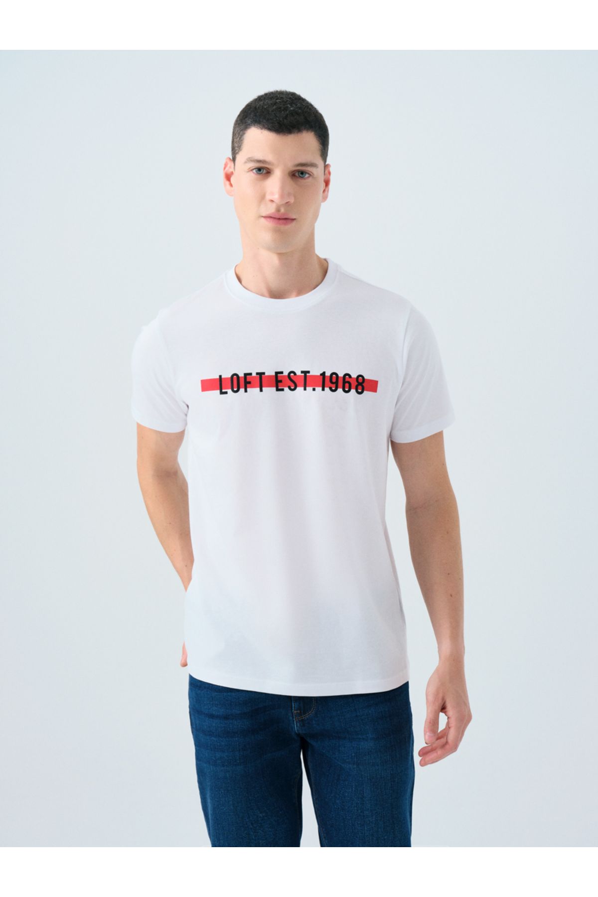 Loft 2038693 Beyaz Erkek Bisiklet Yaka Göğüsten Yazı Detaylı T-Shirt