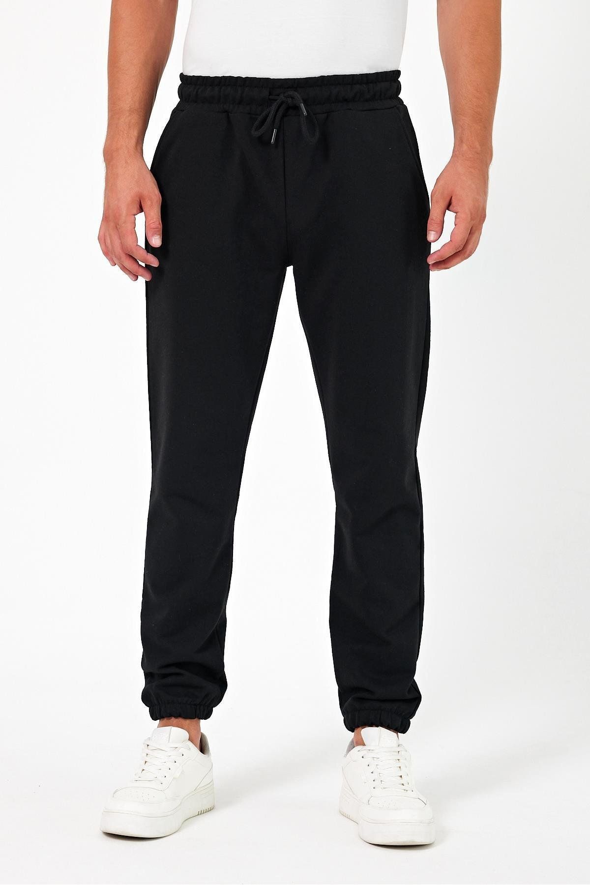 LC Waikiki LCWAIKIKI Yeni Sezon Erkek Siyah Beli Lastikli Düz Jogger Yazlık Eşofman Altı Rahat Kesim