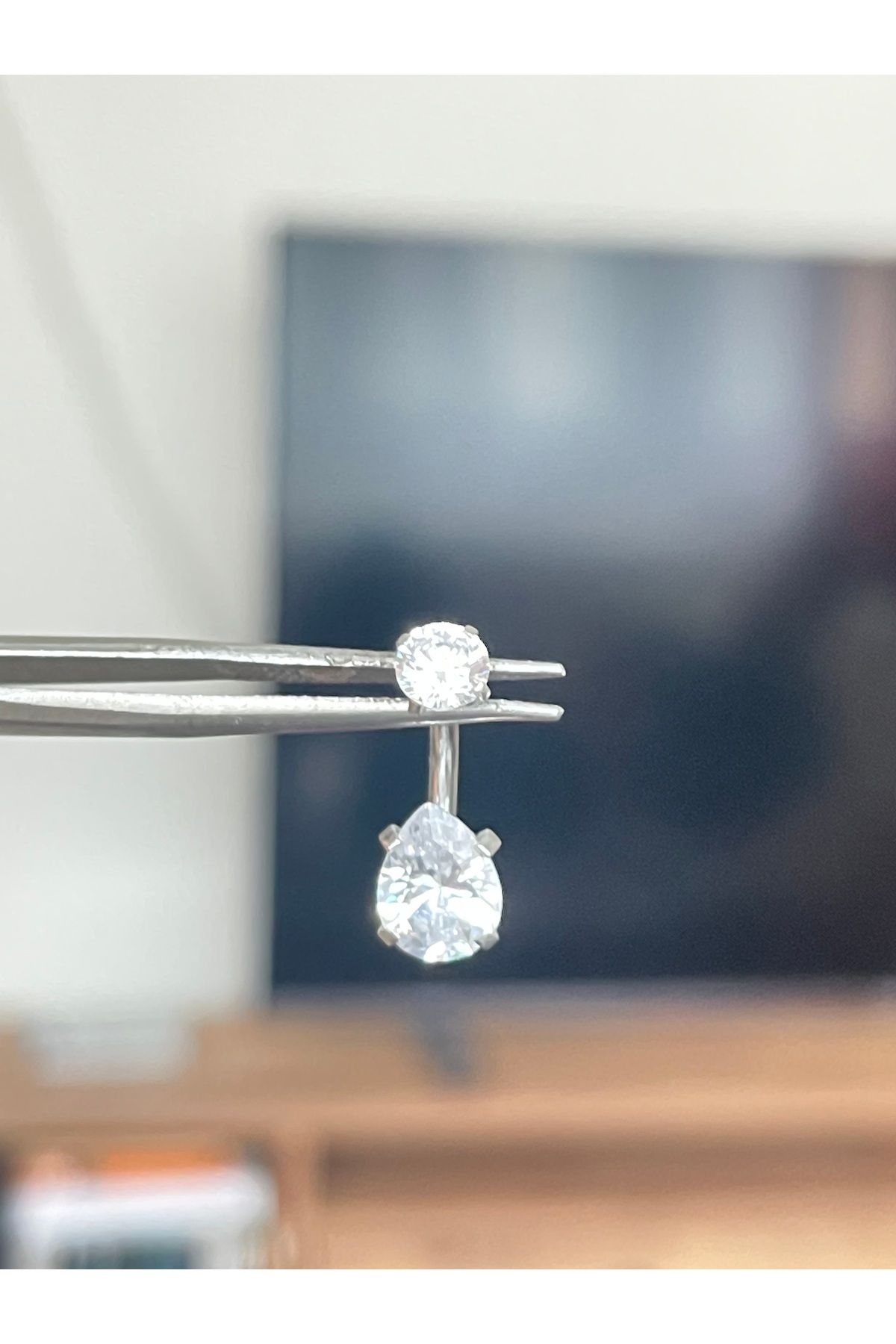 Rupen Kraft 316 L Cerrahi Çelik Piercing , Piercing Gümüş Renk , Taşlı Piercing, Damla Kesim Piercing