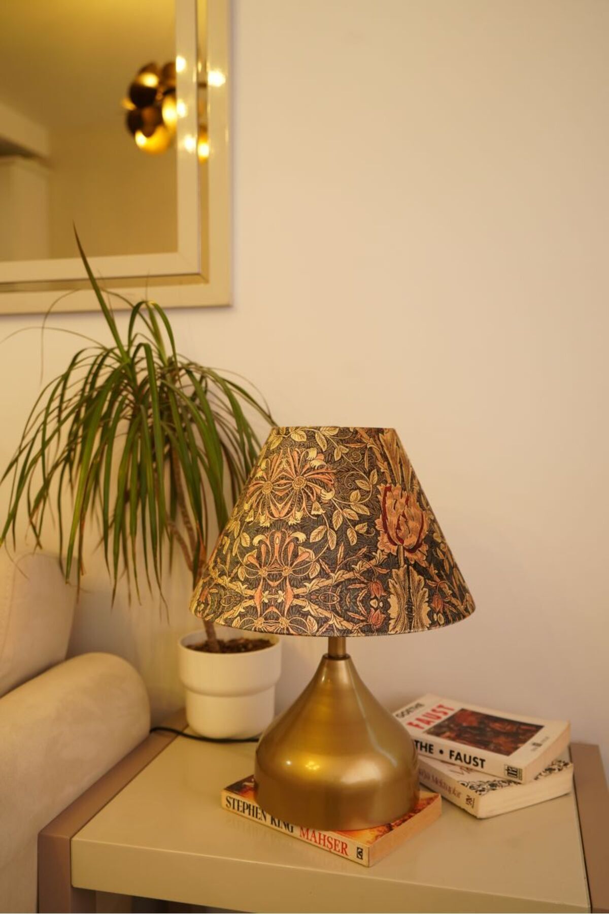 retro home design Eskitme Ayaklı Kadife Çiçek Detaylı Silindir Masa Lambası Dekoratif Abajur Salon Yatak Odası