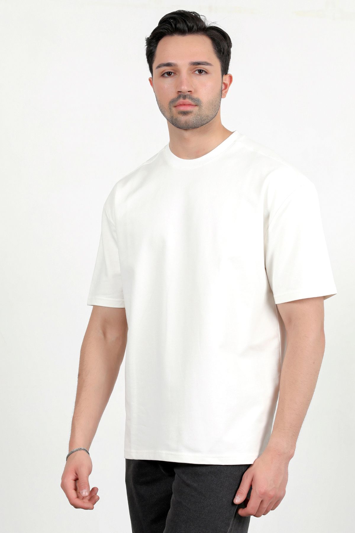 JB John Borners Erkek Bisiklet Yaka Pamuklu Basic Oversize T-Shirt Beyaz - 2911