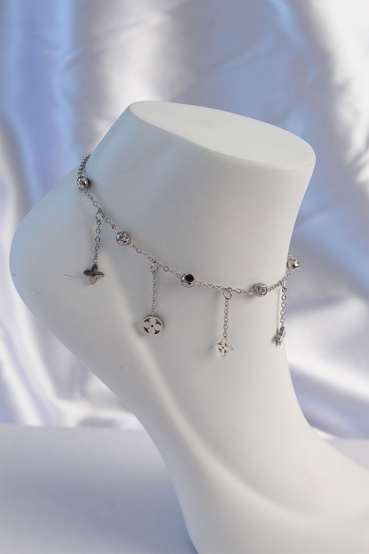 callerrons accessories Gümüş Renk Zirkon Taşlı Sallantılı Yonca Model Halhal - EBJ250412W26397