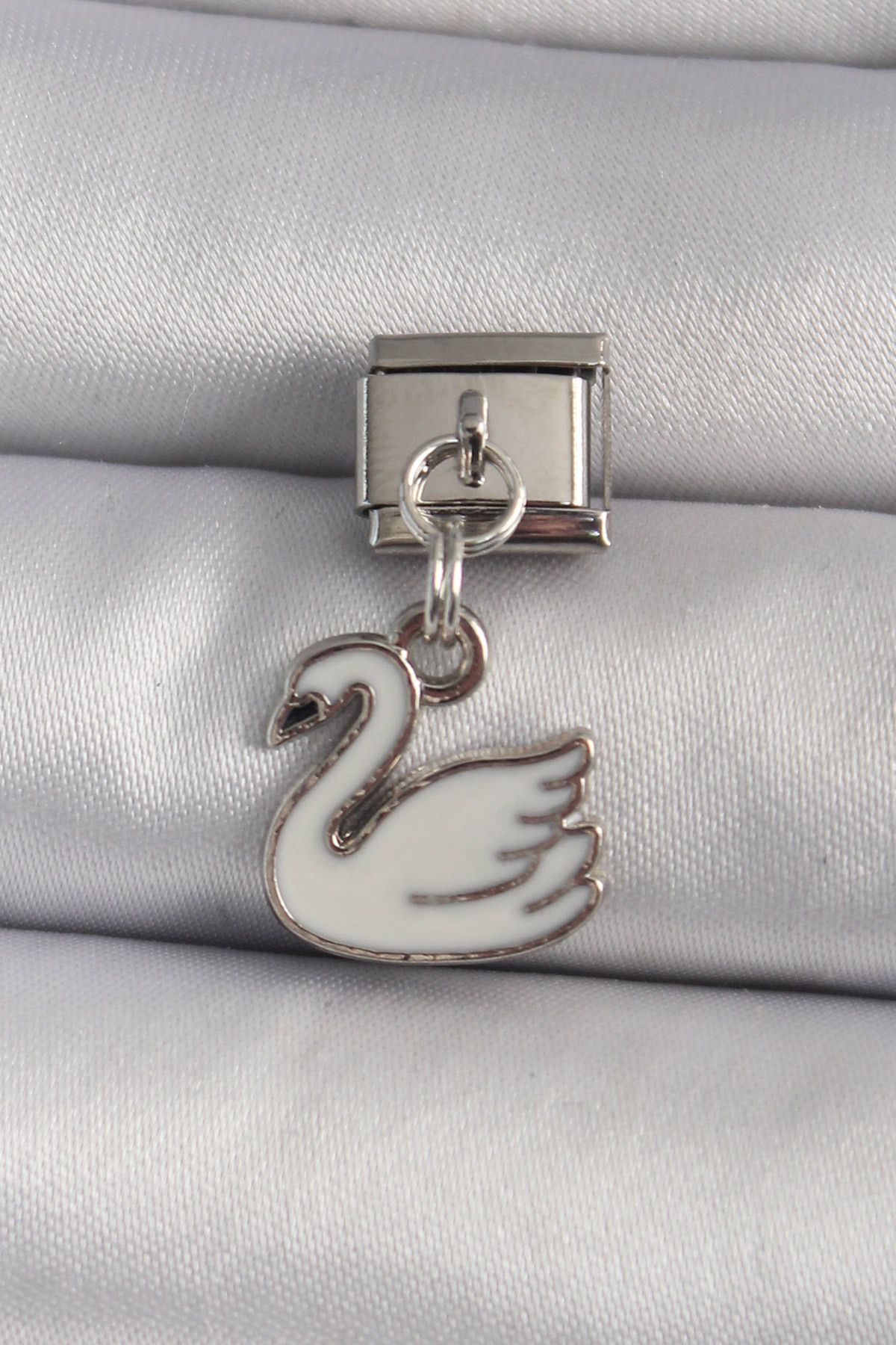 OEM 316L Çelik Gümüş Renk Sallantı Beyaz Kuğu Model Nomination Charm - Lisinya