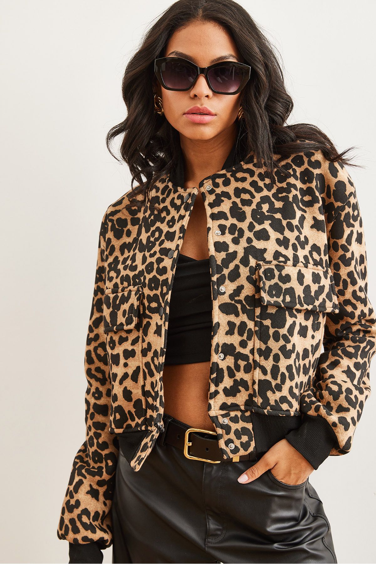 Olalook-Leopard Print Camel Crop Jacket - Pockets and Fleece, Snap Closure Ckt- 19000365 2