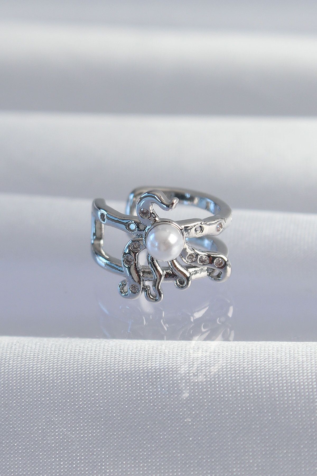 FUDER Pirinç Gümüş Renk İncili Ahtapot Earcuff Küpe