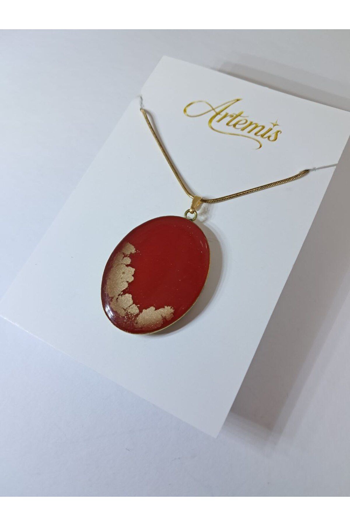 ARTEMİS Pirinç Tabanlı Oval Reçine Kolye