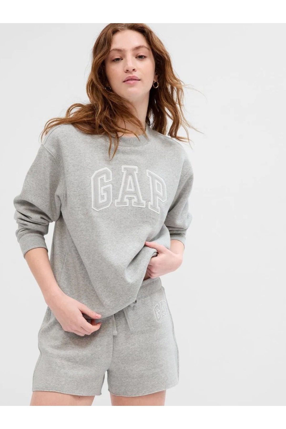 GAP Logo V-Gap Herıtage Crew Bisiklet Yaka Fleece Sweatshirt Kadın Sweatshirt GRİ