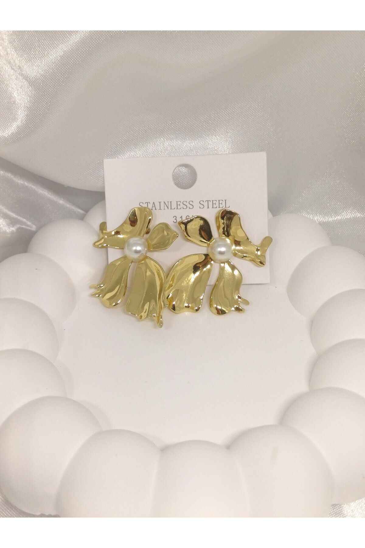 Rosa Juliet Paslanmaz Çelik Gold Dağınık Desenli İnci Küpe Kararmayan Küpe Şık ve Modern Tasarım