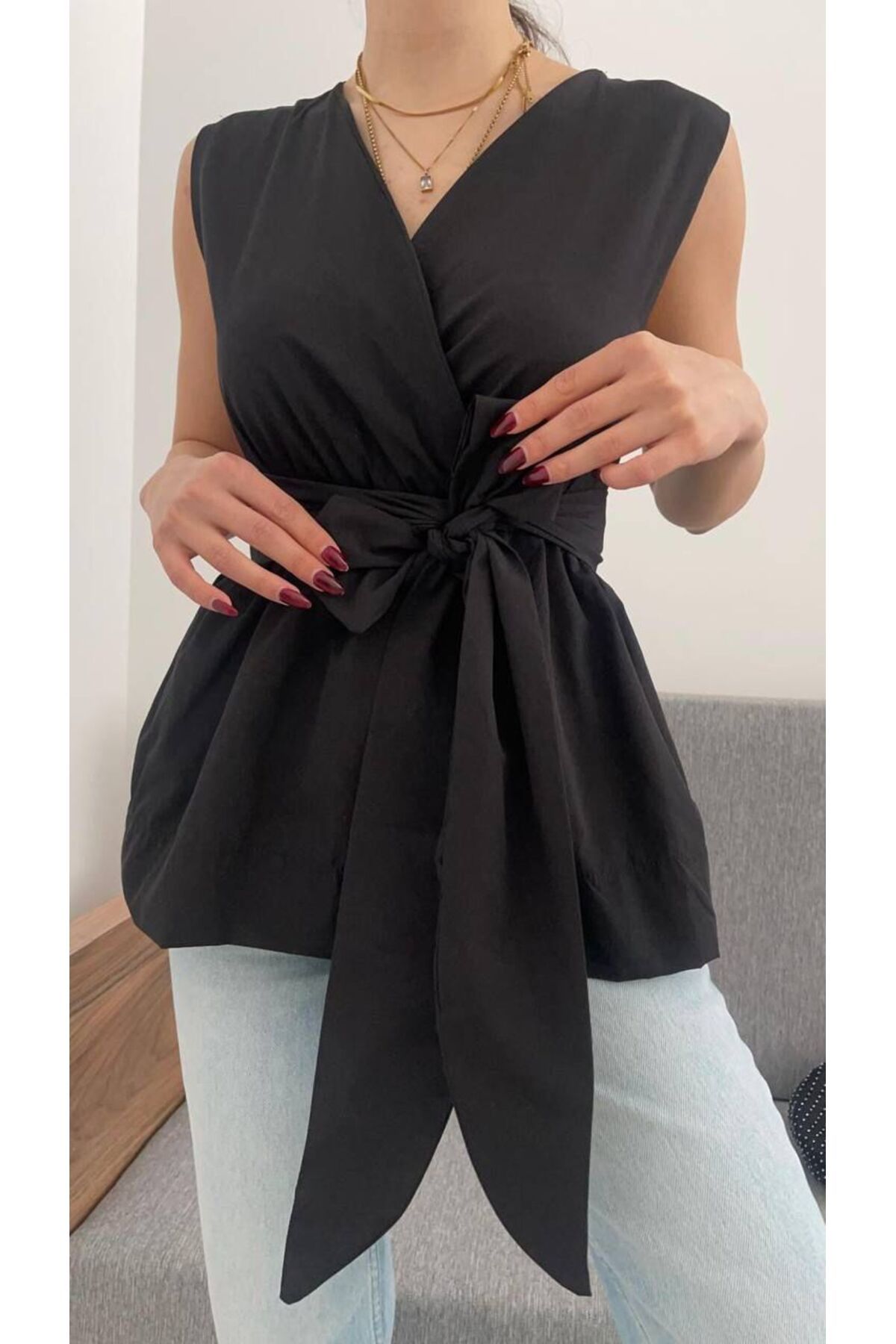Nisa Luxury Boutique Kadın V Yaka Kruvaze Kuşaklı Poplin Bluz