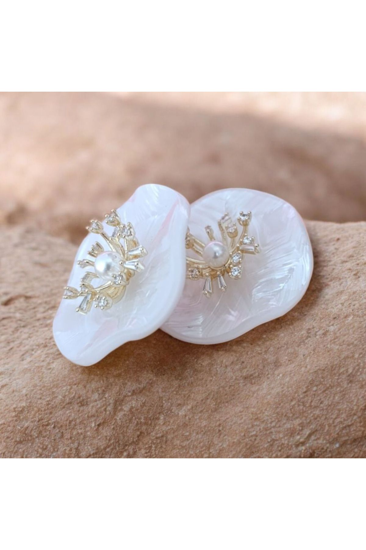 JEWELRY Zirkon Taş Çiçek Detaylı Kemik Küpe GOLD