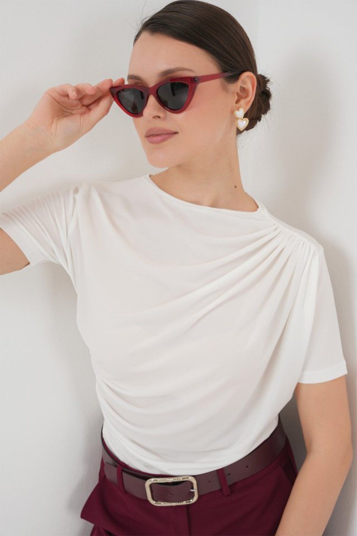 ARUZ MODA Büzgü Detaylı Kısa Kol Sandy Bluz 945 - Beyaz