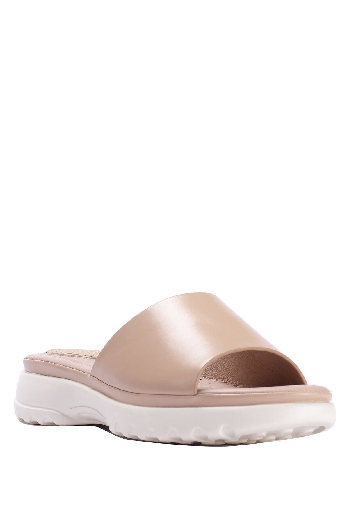 Nine West Zynthis Bej Kadın Terlik