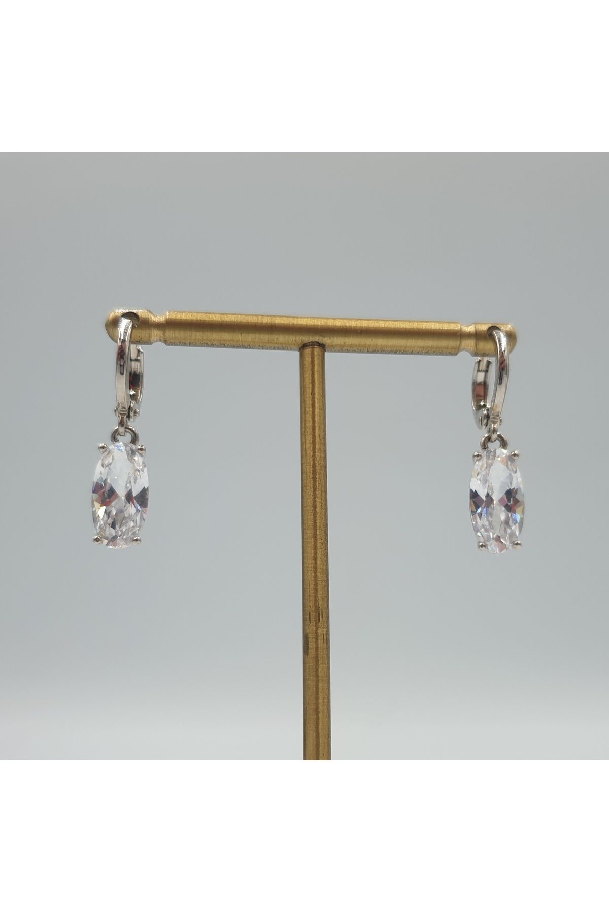 SE Jewellery Collection Selin Ersoy Gümüş Renk Oval Taşlı Sallantılı Xuping Klasik Halka Küpe- Kararmaz