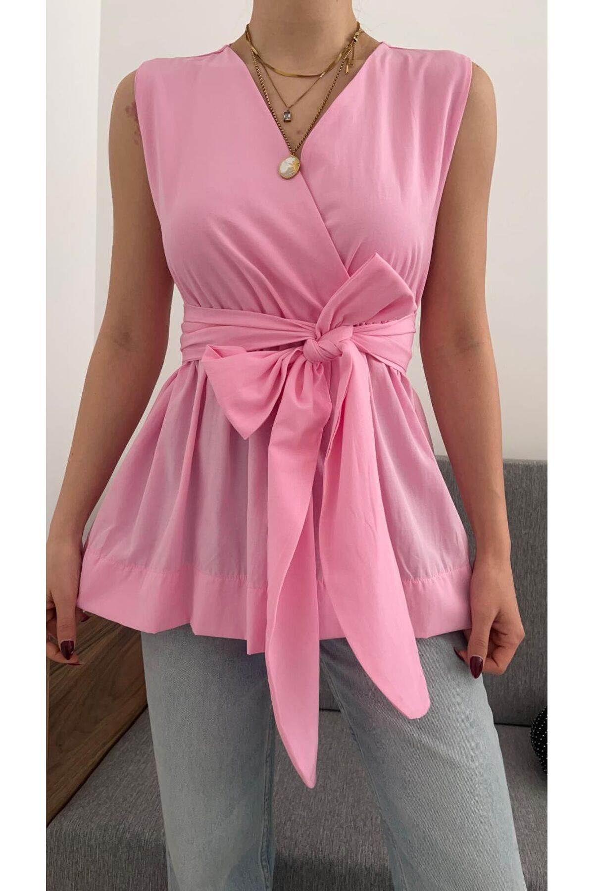 Nisa Luxury Boutique Kadın V Yaka Kruvaze Kuşaklı Poplin Bluz