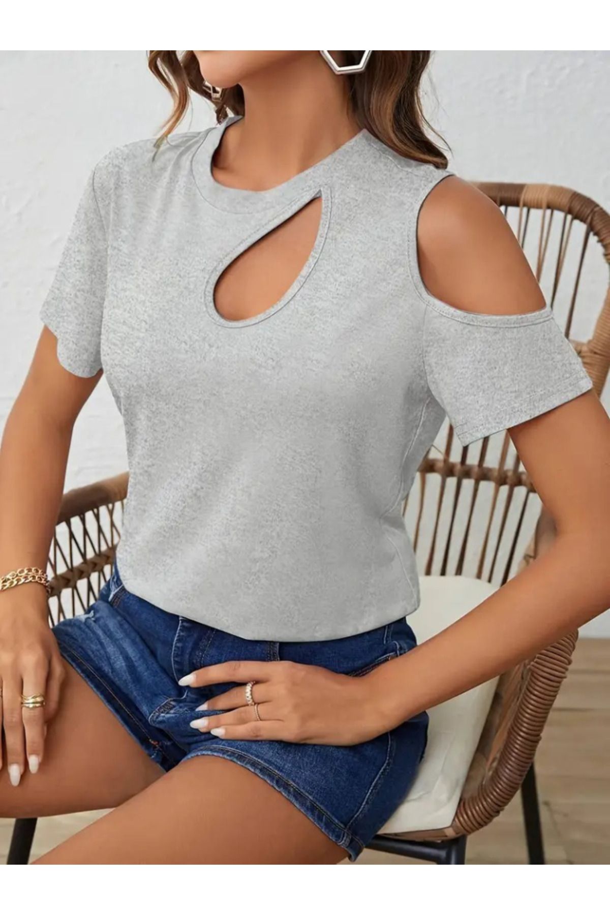 ARUZ MODA Kadın Kısa Kollu Tek Omuzu Açık Damla Detaylı Viskon Bluz
