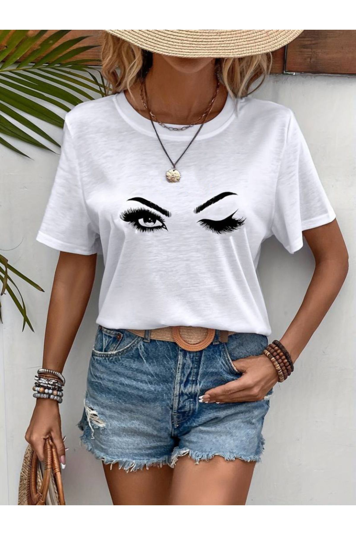 ARUZ MODA Kadın Kısa Kollu Bisiklet Yaka Göz Baskılı Süprem T-shirt