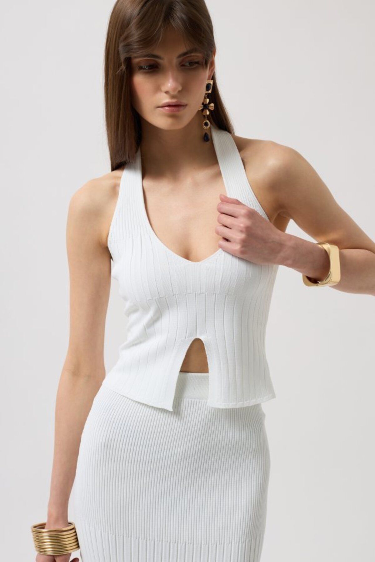 ARUZ MODA V Detay Dokulu Crop Bluz