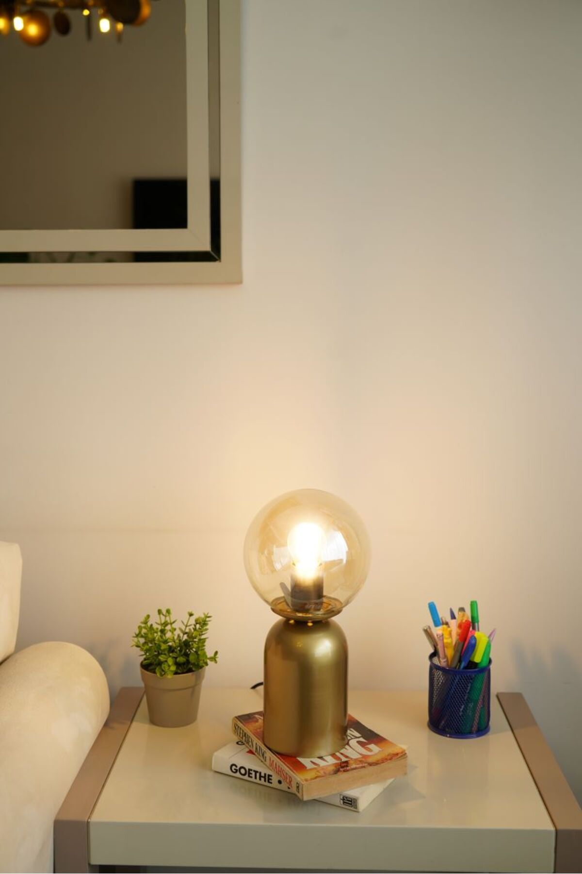 retro home design Eskitme Ayaklı Bal Camlı Masa Lambası Abajur 1 Adet Salon Yatak Odası