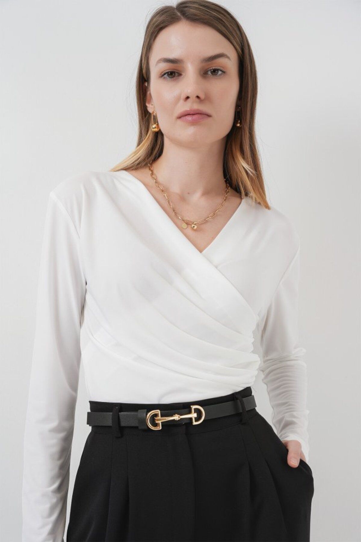 ARUZ MODA 939 Anvelop Yaka Sandy Bluz - Beyaz