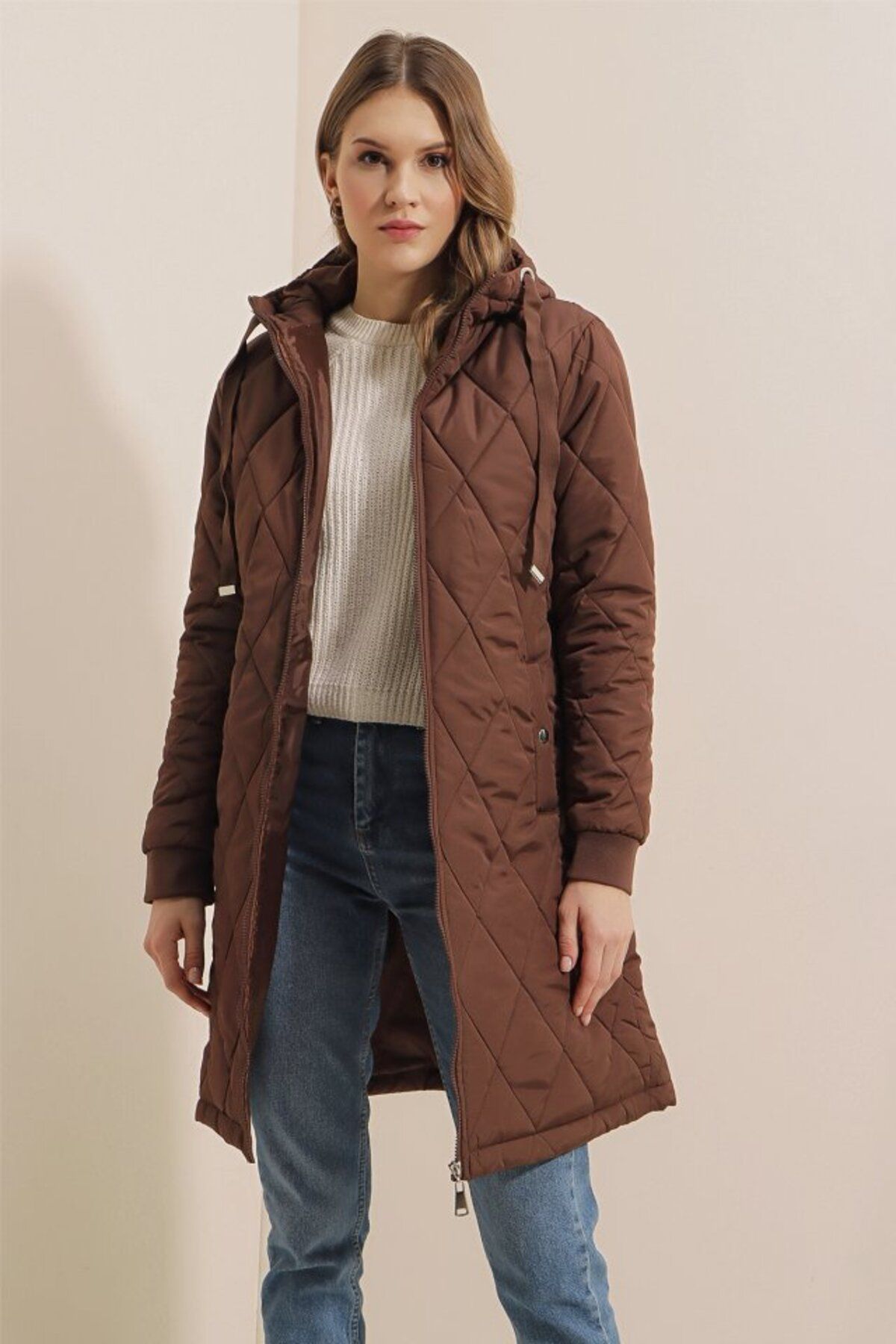 ARUZ MODA 5138 Kapitone Uzun Şişme Mont - Kahverengi