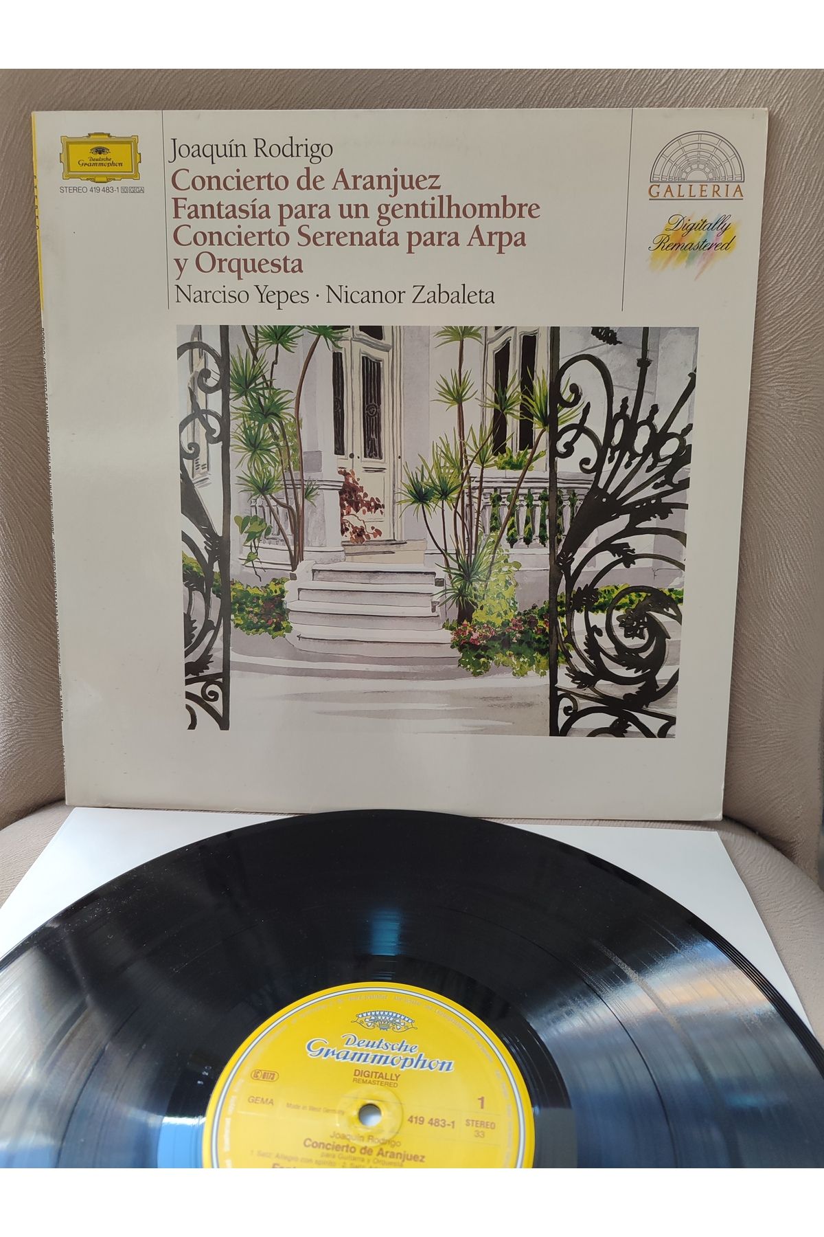 Plakperest RODRIGO - Concierto De Aranjuez · Narciso Yepes- 1987 Almanya Basım Albüm - LP Plak 2.EL