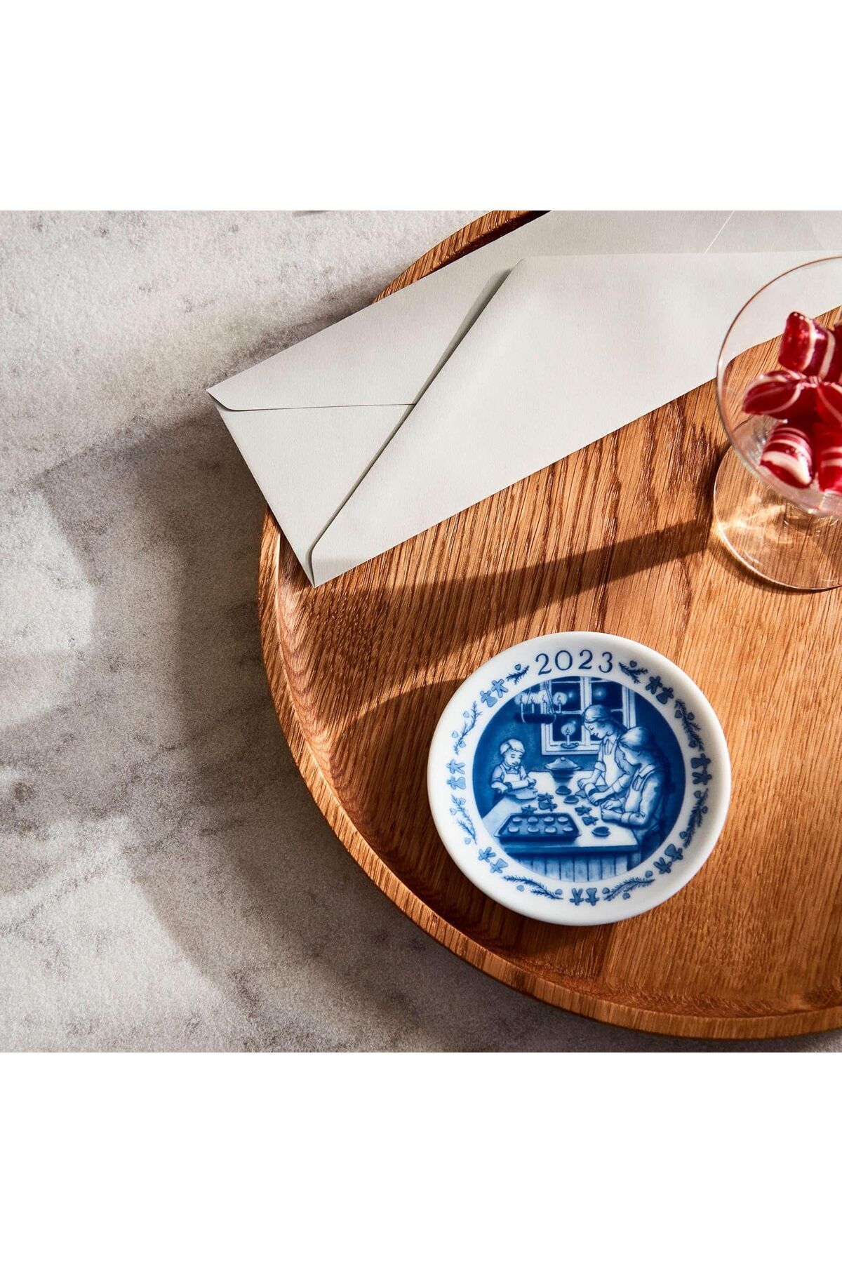 Royal Copenhagen 2023 Noel Tabağı, Mavi Renkli, 8,5 cm Porselen Mini Plaka, Dag Samsund Tasarımı