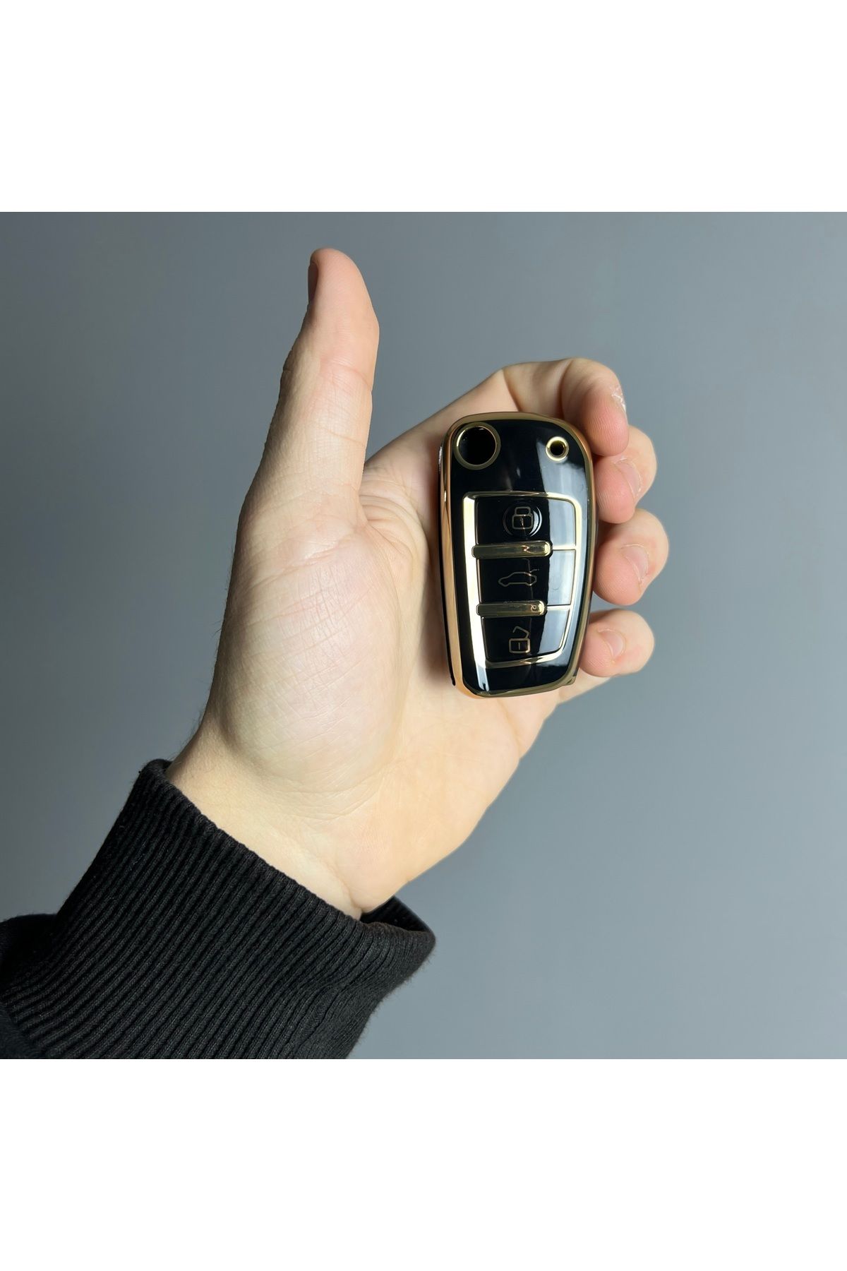 Luxe Aksesuarr Audi A3, A6, A1, A4 Q2 ,Q3 Sustalı 3 Buton Koruma Anahtar Kumanda Kabı Nano Silikon Kılıf Siyah Gold