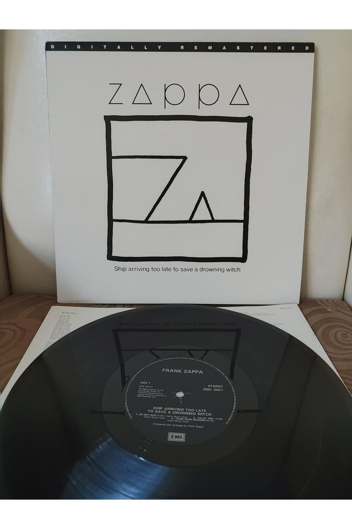 Plakperest FRANK ZAPPA - Ship Arriving Too Late To Save A Drowning Witch - 1985 İngiltere Basım LP Plak 2.EL