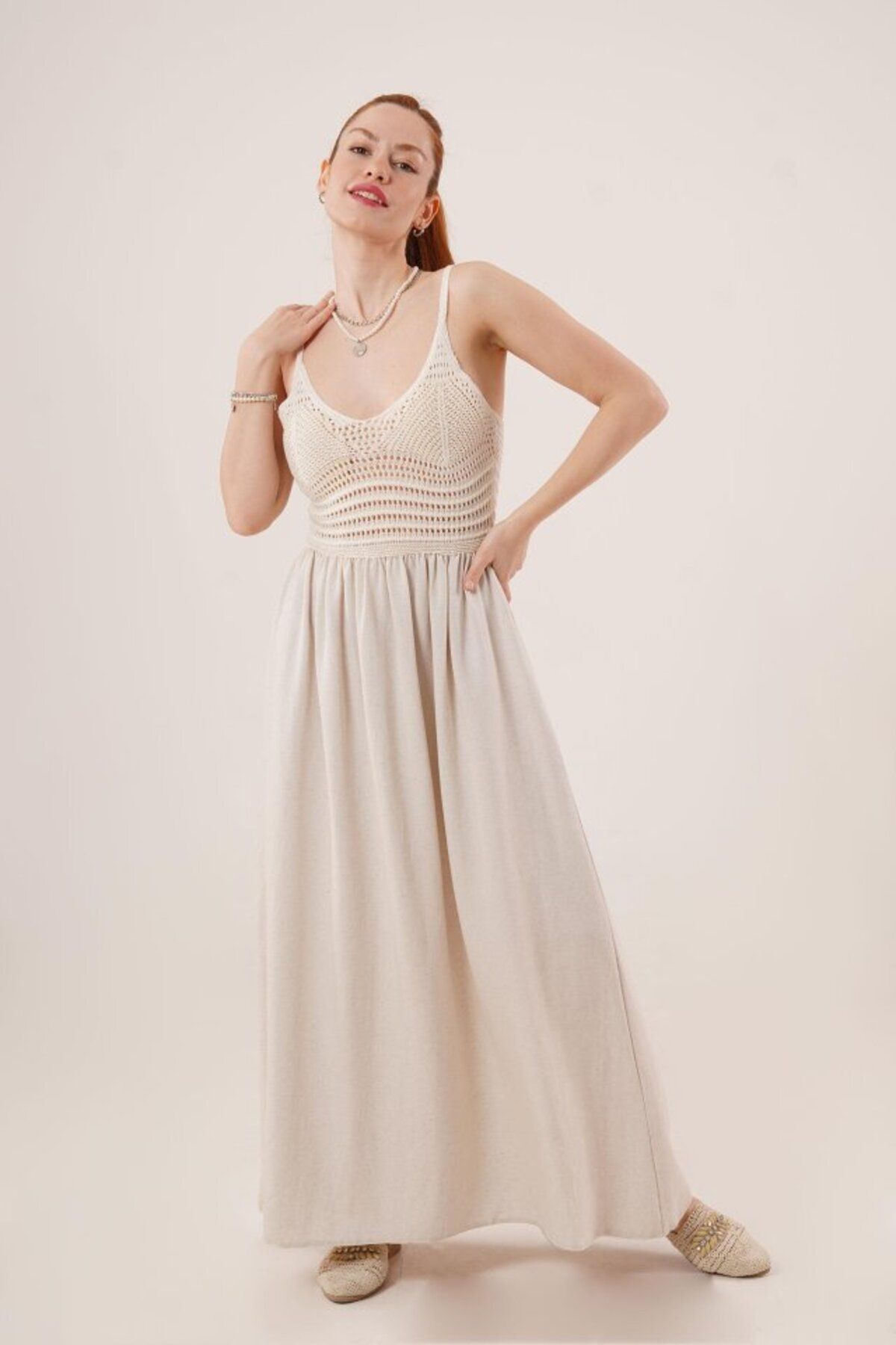 ARUZ MODA Ajurlu Askılı Belden Oturtmalı Maxi Krem Elbise