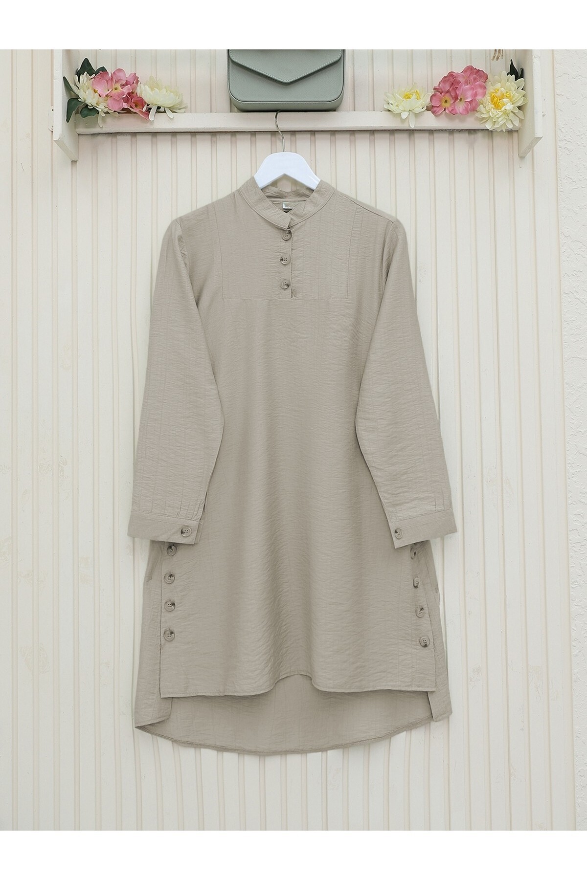 Modamorfo-Judge Collar Tunic with Button Detail on the Sides - Light Mink 1