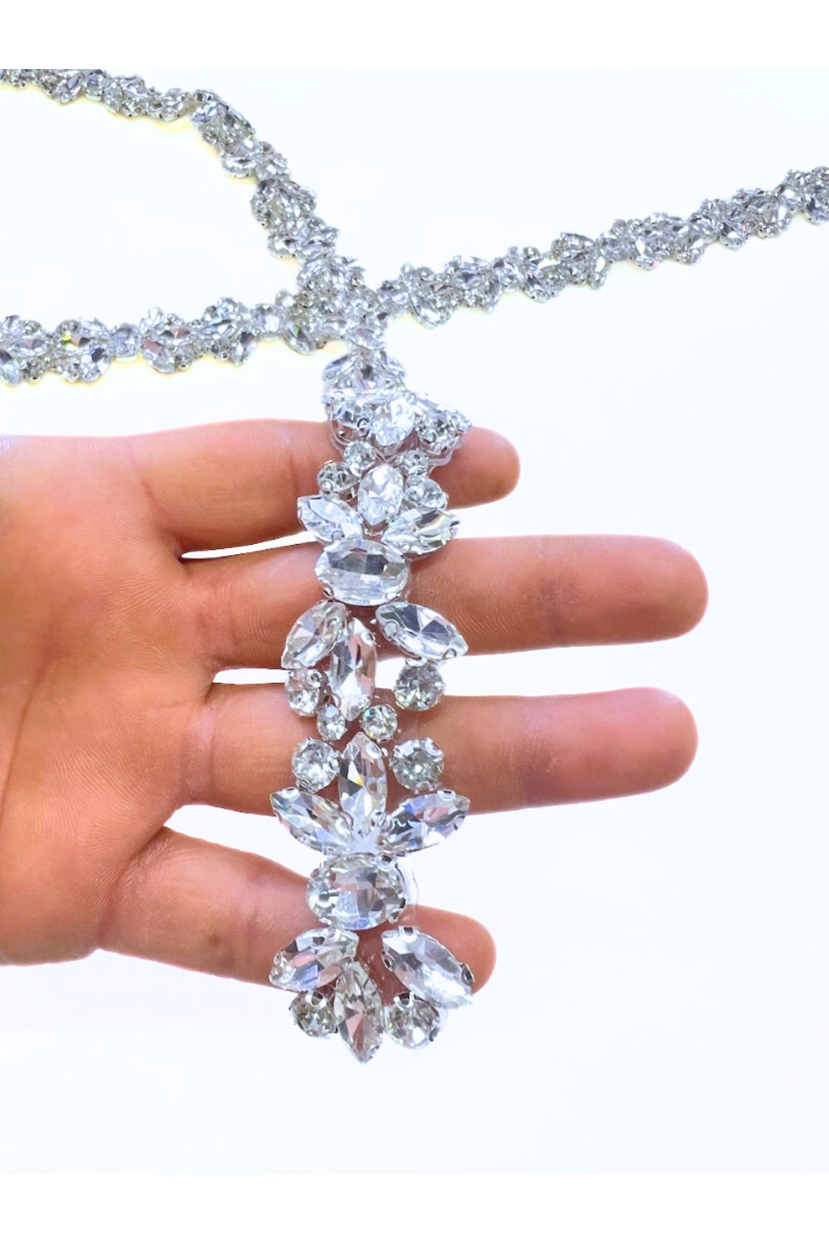 WeddingShopStone Işıltılı Zarafet: Kristal Taşlı Ütüyle Yapışan Aplik Şerit - Giyim Tekstil Hobi 50cm