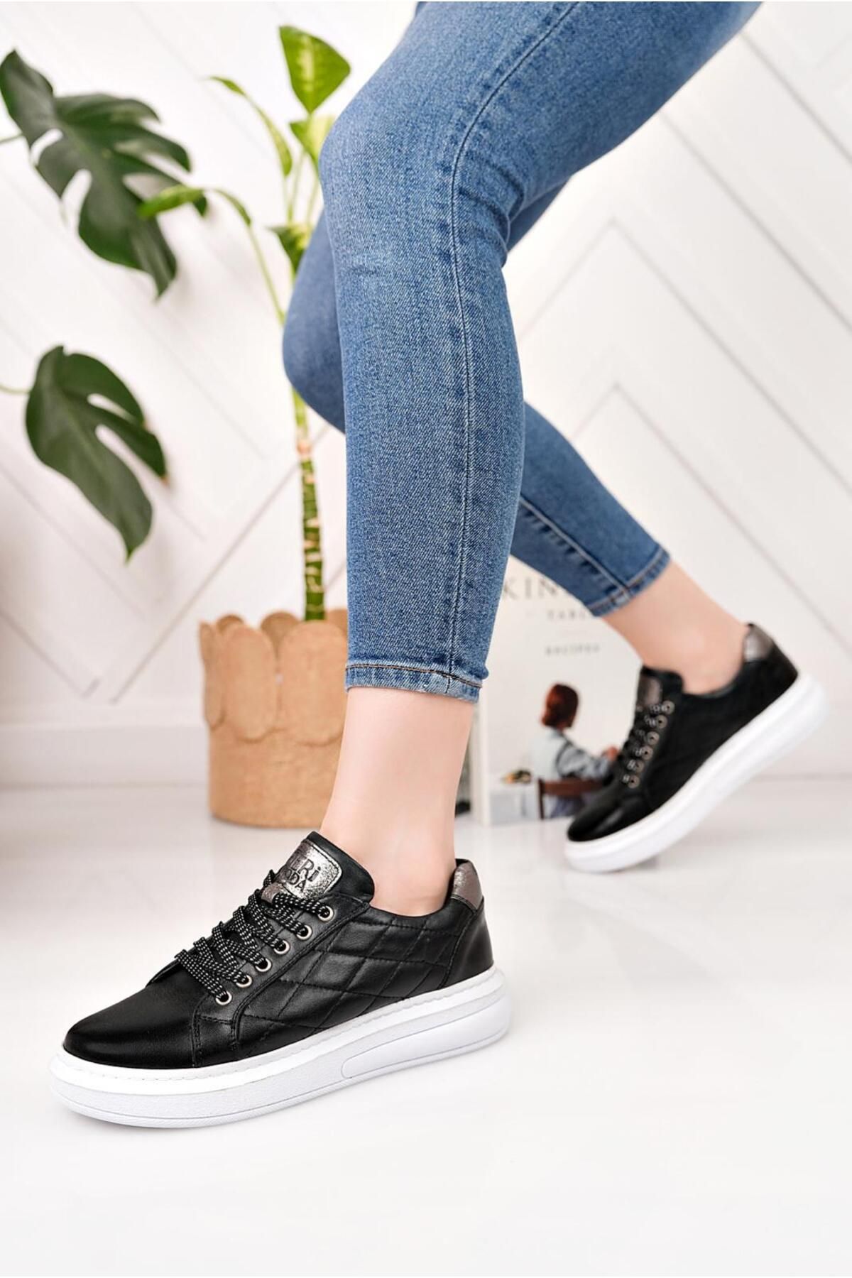 Deri Expres HAKİKİ DERİ KADIN SPOR SİYAH SNEAKERS AYAKKABI