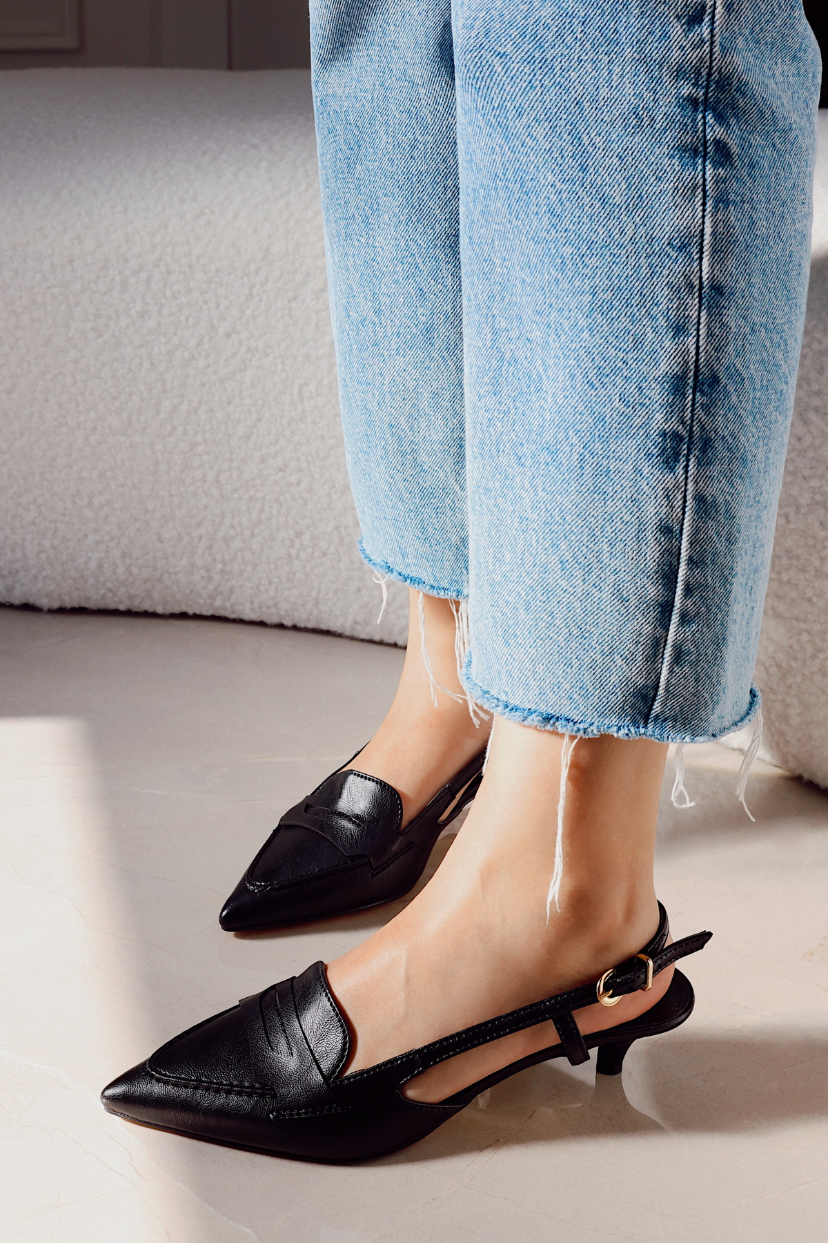 POLKA STORE  Mask Sivri Burunlu Saraçlı Kısa Kitten Topuklu Maskülen Rahat Şık Kadın Ayakkabı - Görsel 7