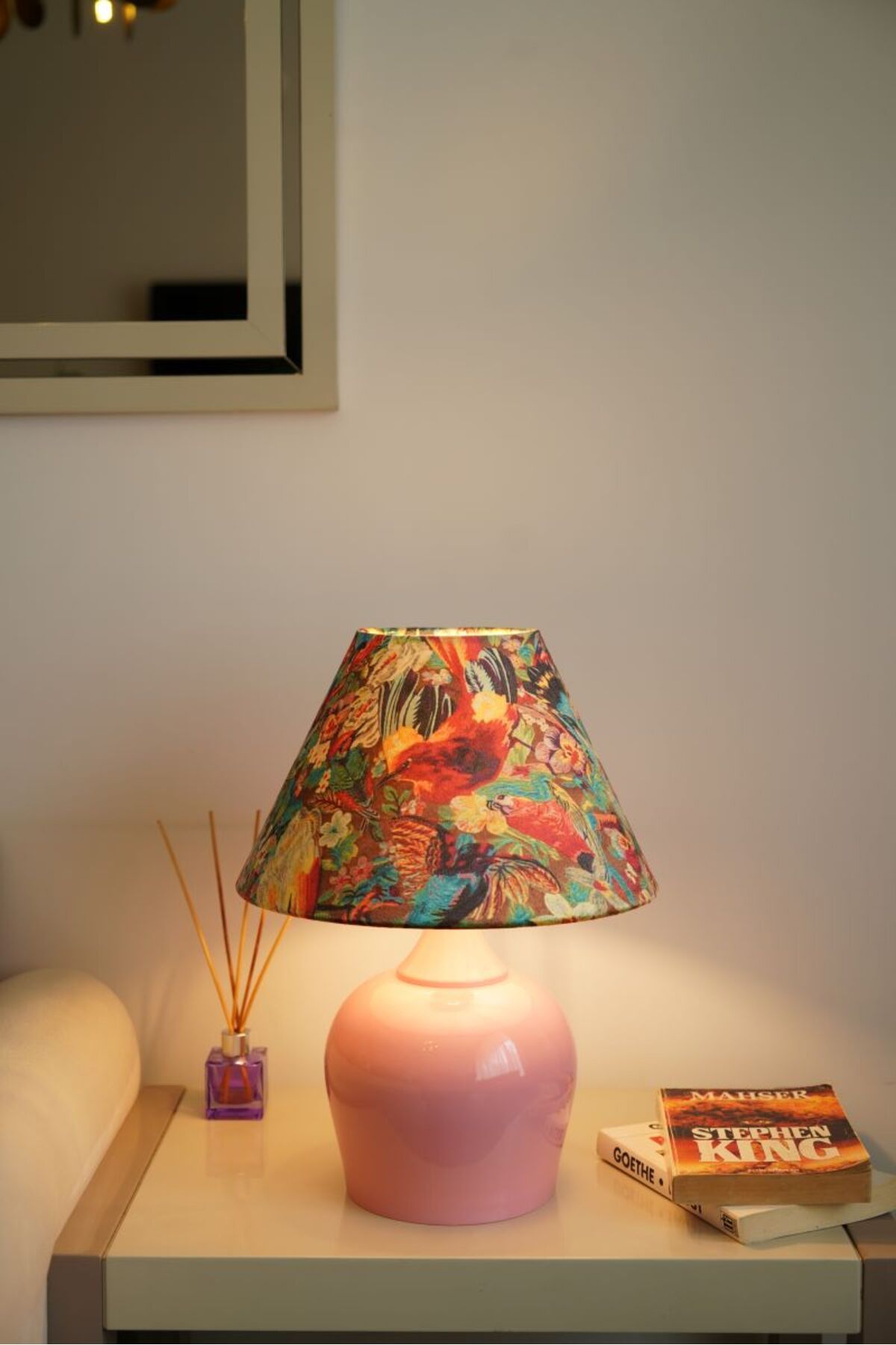 retro home design Pembe Ayaklı Kadife Tavus Kuşu Desenli Masa Lambası Abajur 1 Adet Salon Yatak Odası