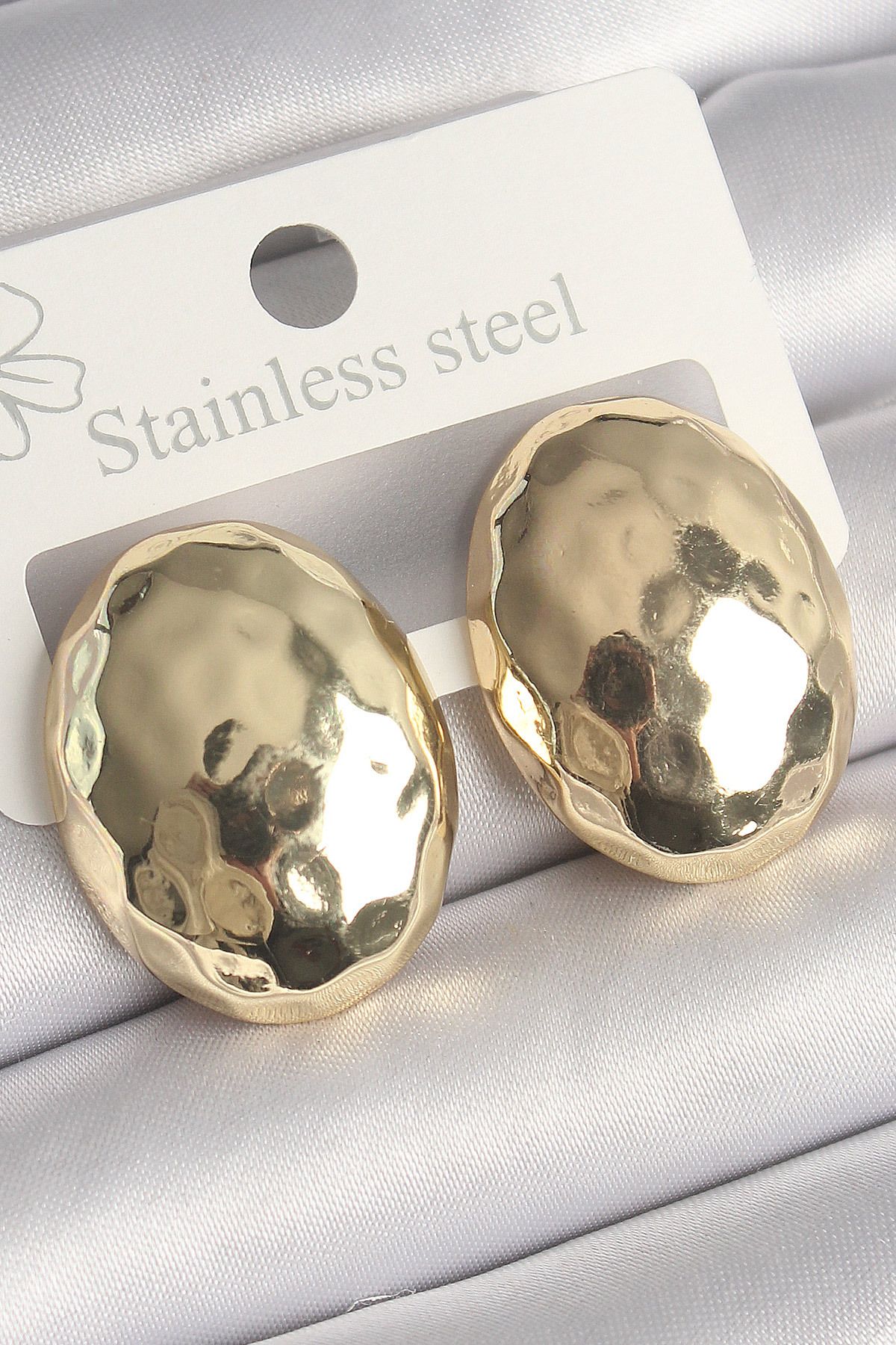 BZK ACCESSORİES Pirinç Gold Renk İşlemeli Bombe Oval Model Kadın Küpe