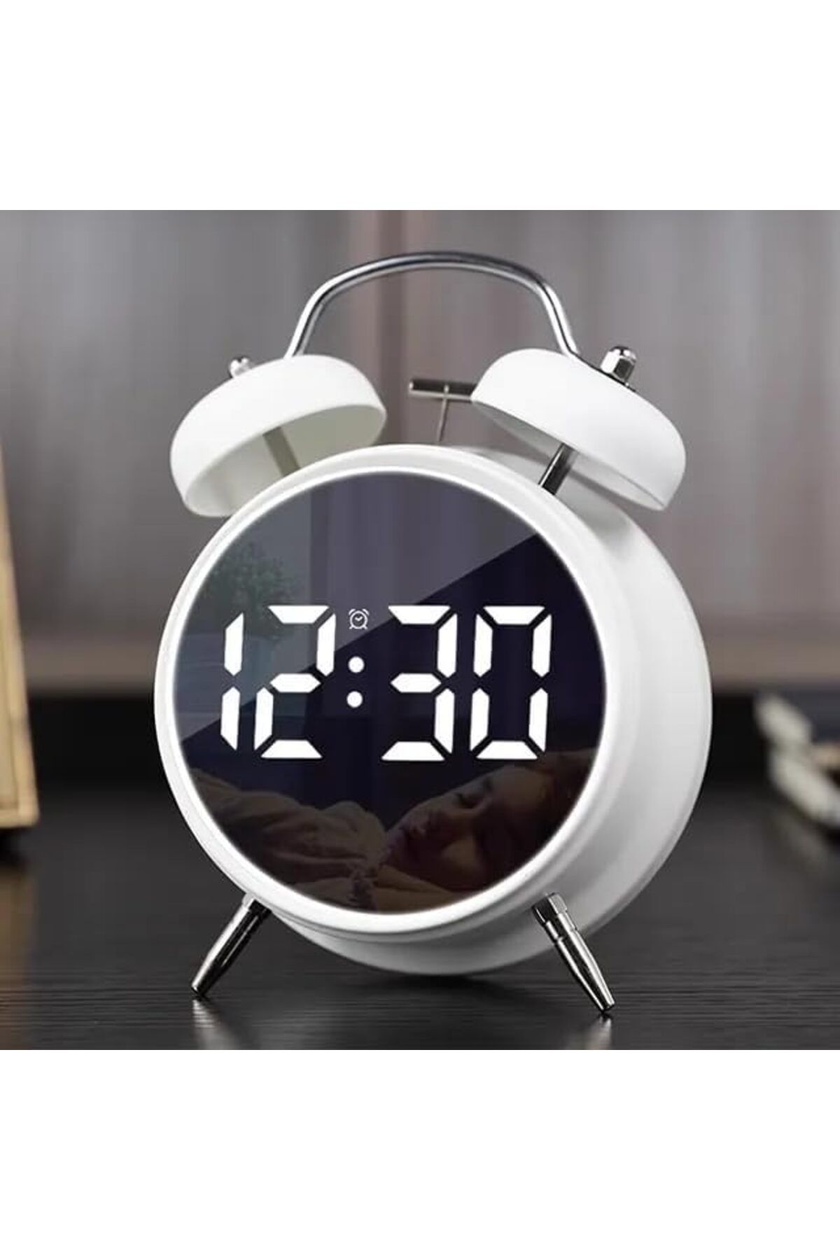 keyfimshop Büyük Boy Dijital Göstergeli Pilli ve Şarjlı Led Işıklı 2 Sesli Alarmlı Masa Saati Beyaz