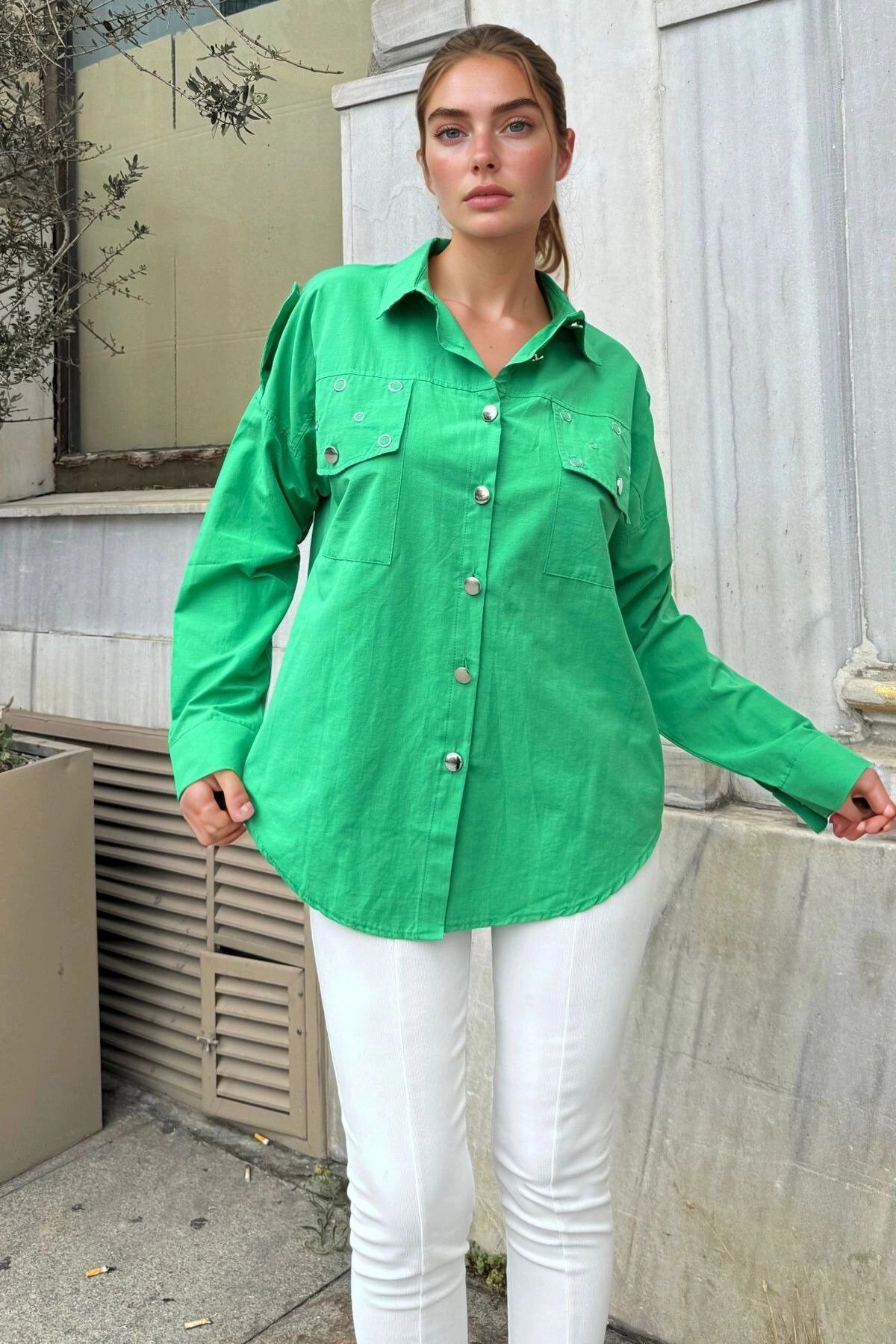 bacc Benetton Çıtçıtlı Zımda Detaylı Apoletli Poplin Salaş Gömlek BCBSK-25700-3519