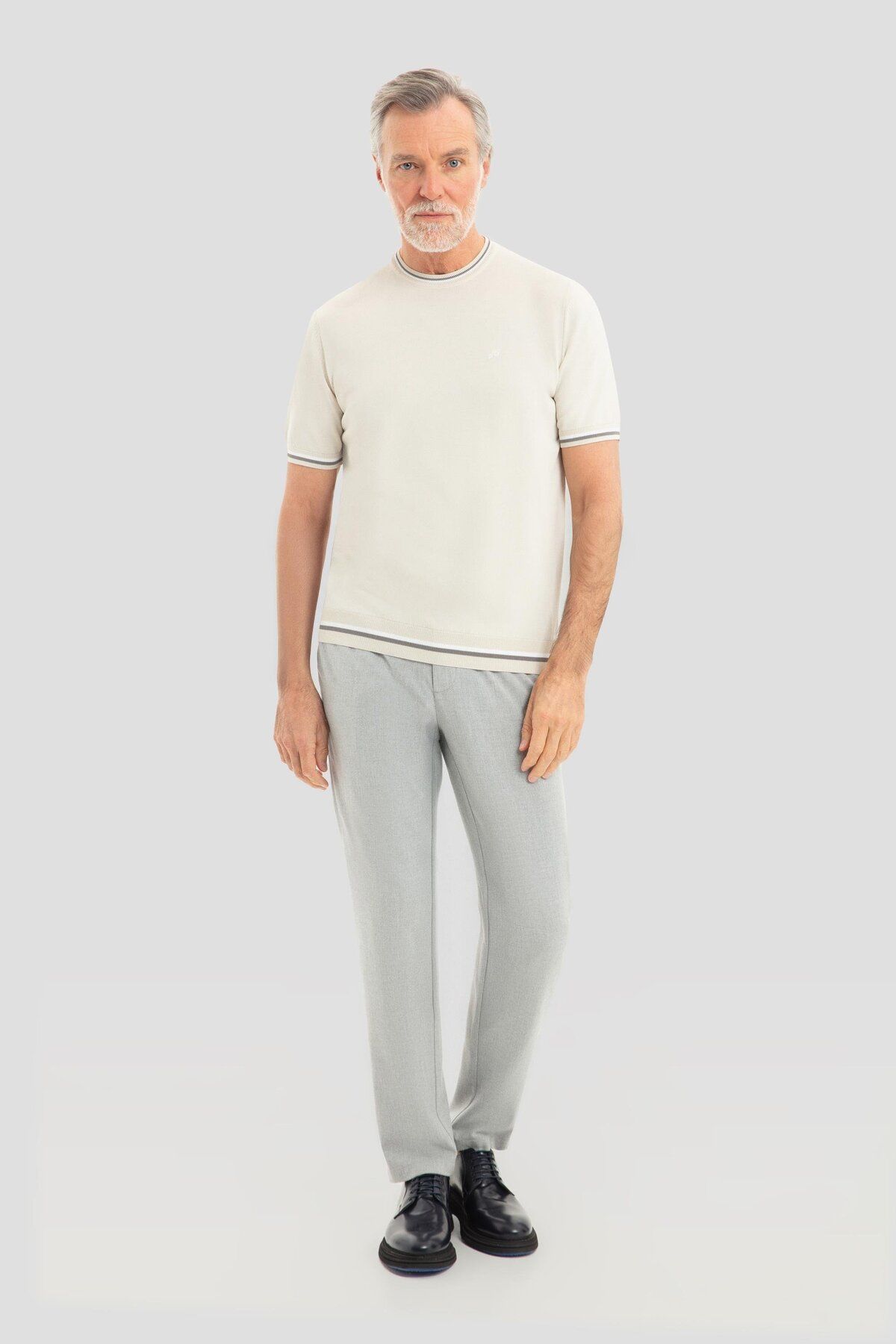 Sabri Özel Erkek Krem Renkli Triko T-shirt-Regularfit-Yazlık İnce dokuma-Şerit Detaylı