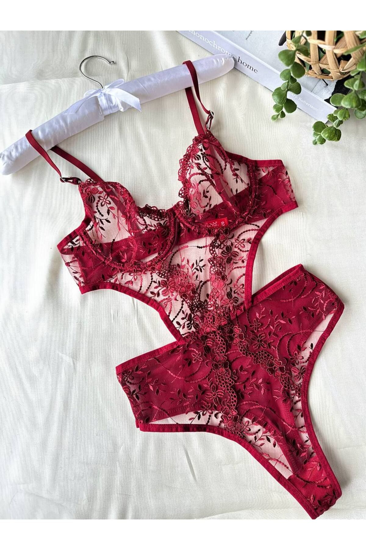 Perinti Kırmızı Dantel İşlemeli Tül Bodysuit – Gecenin yıldızı